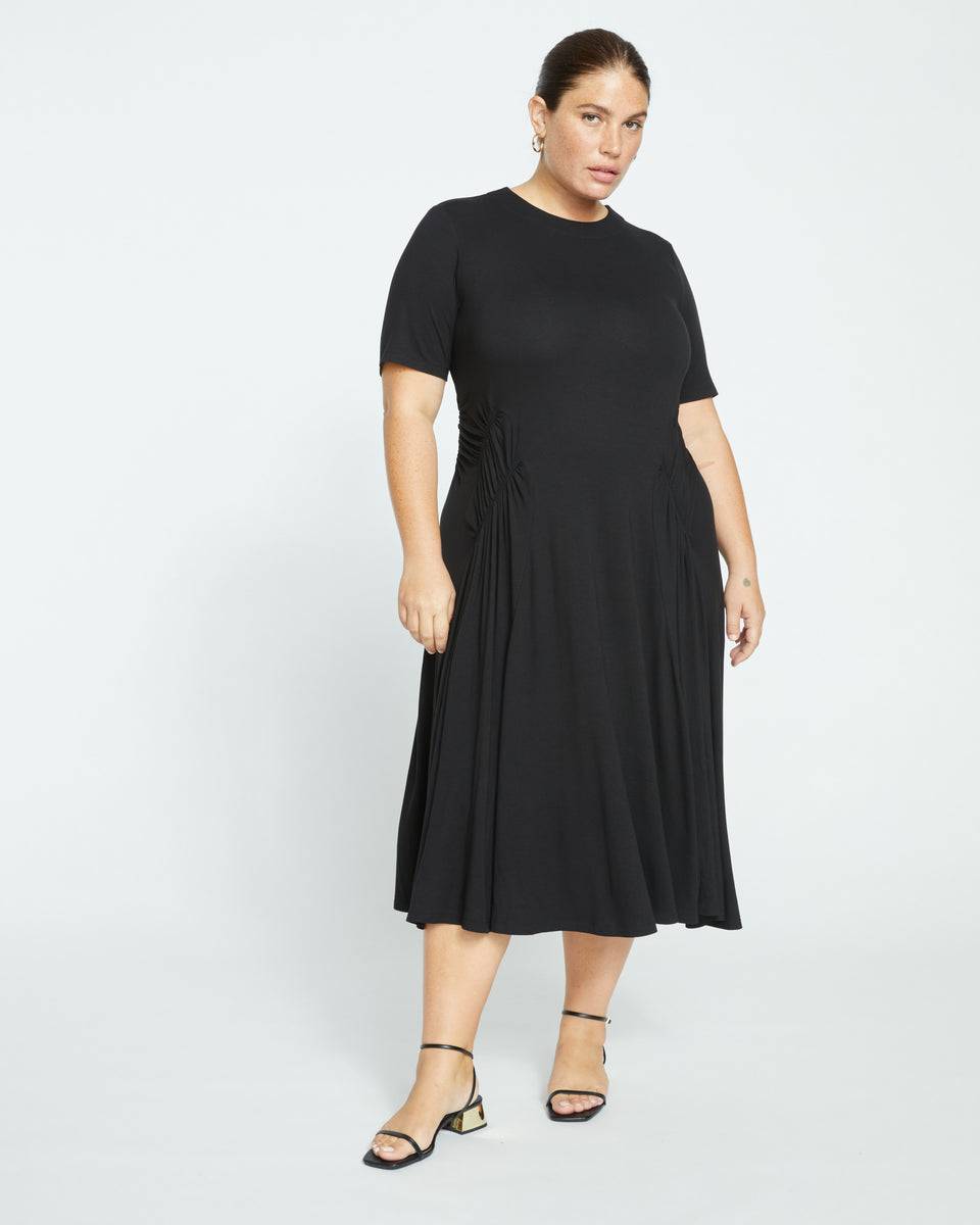 Devi Liquid Jersey Dress - Black Zoom image 1