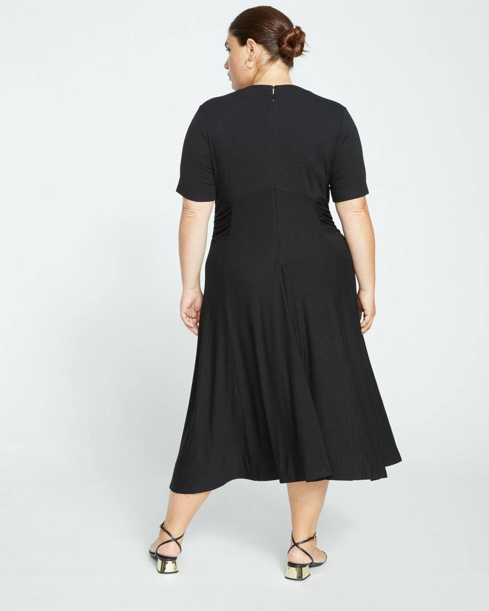 Devi Liquid Jersey Dress - Black Zoom image 4