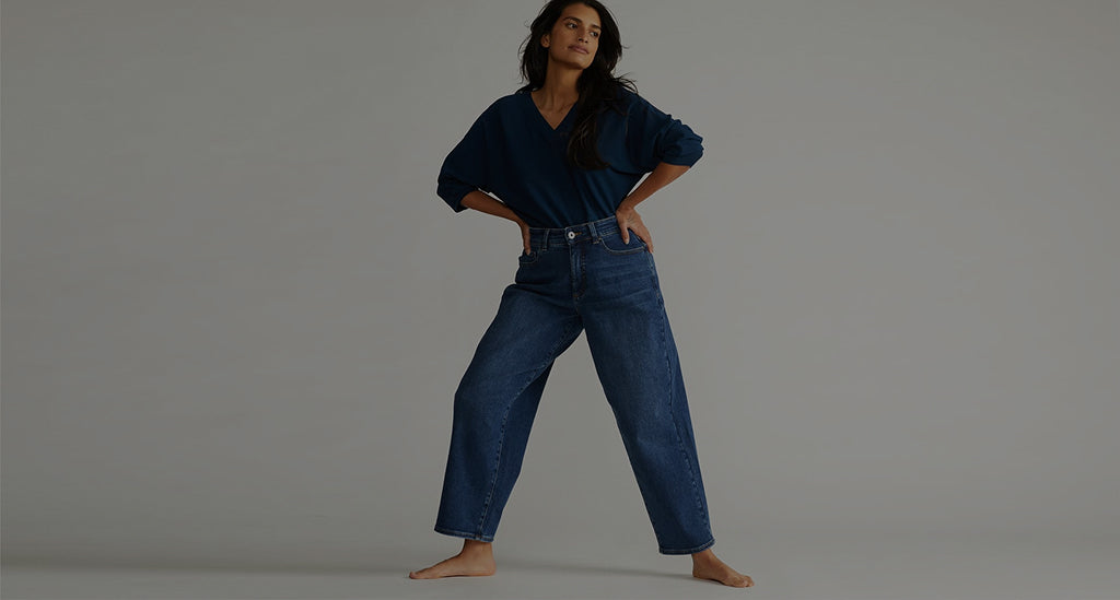 Relaxed Fit Women's Classic Denim Jeans main image 1