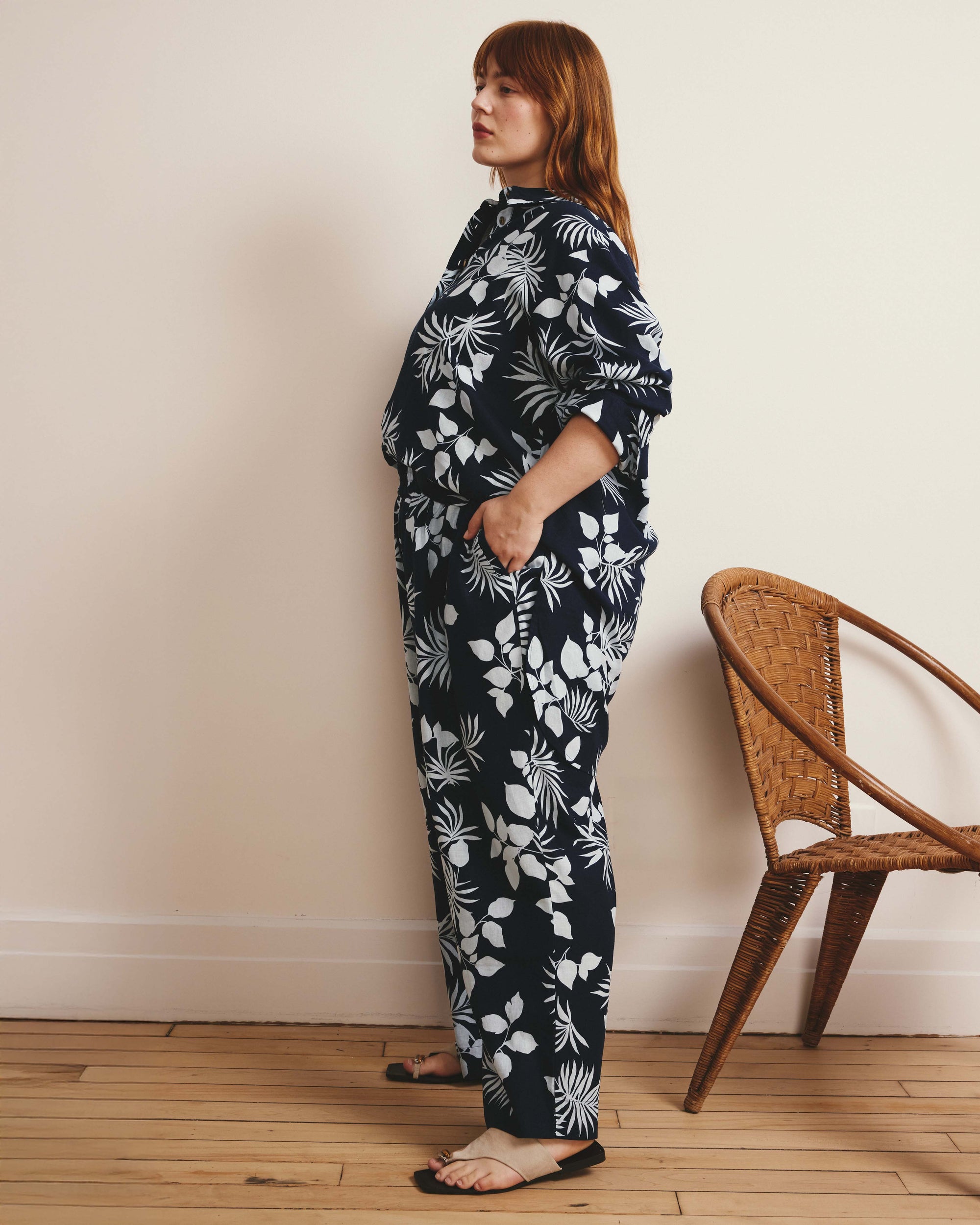 Iris Linen Easy Pull-On Pants - Palm Print in Light Blue