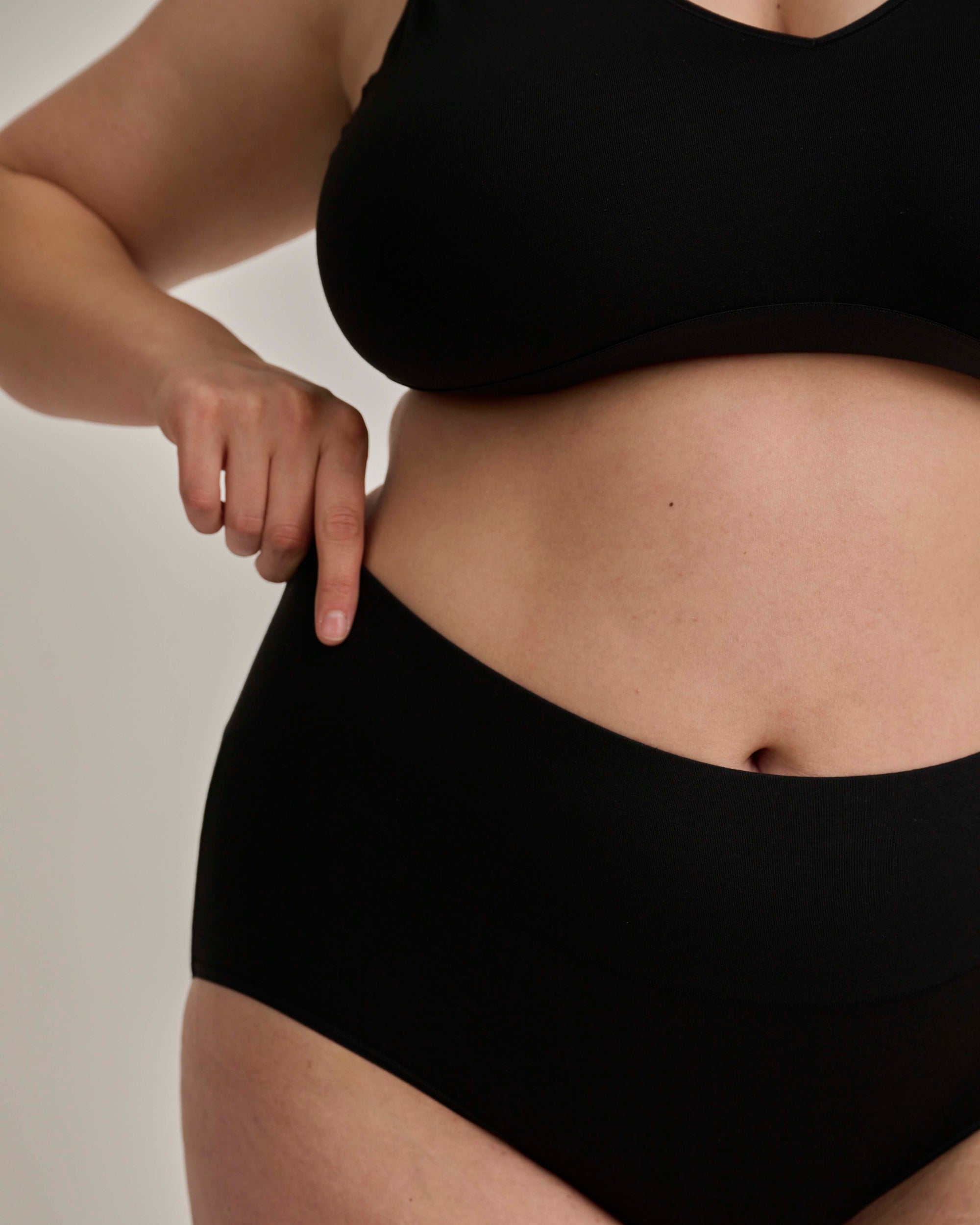 UltimateS 2-Pack Full Coverage High Rise Brief - Black/Porcelain