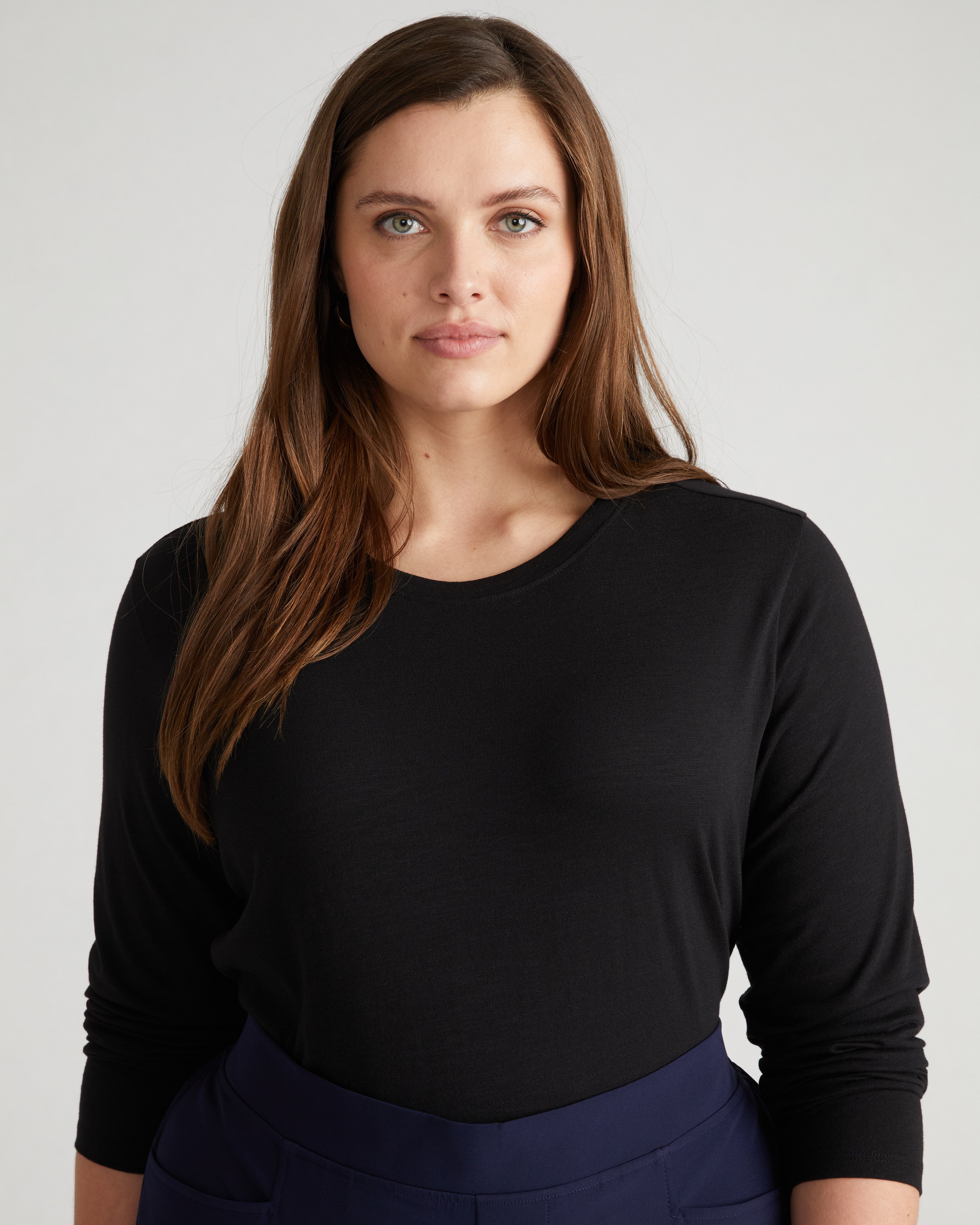 Light-As-Air Long Sleeve Crew Neck Tee - Black – Universal Standard