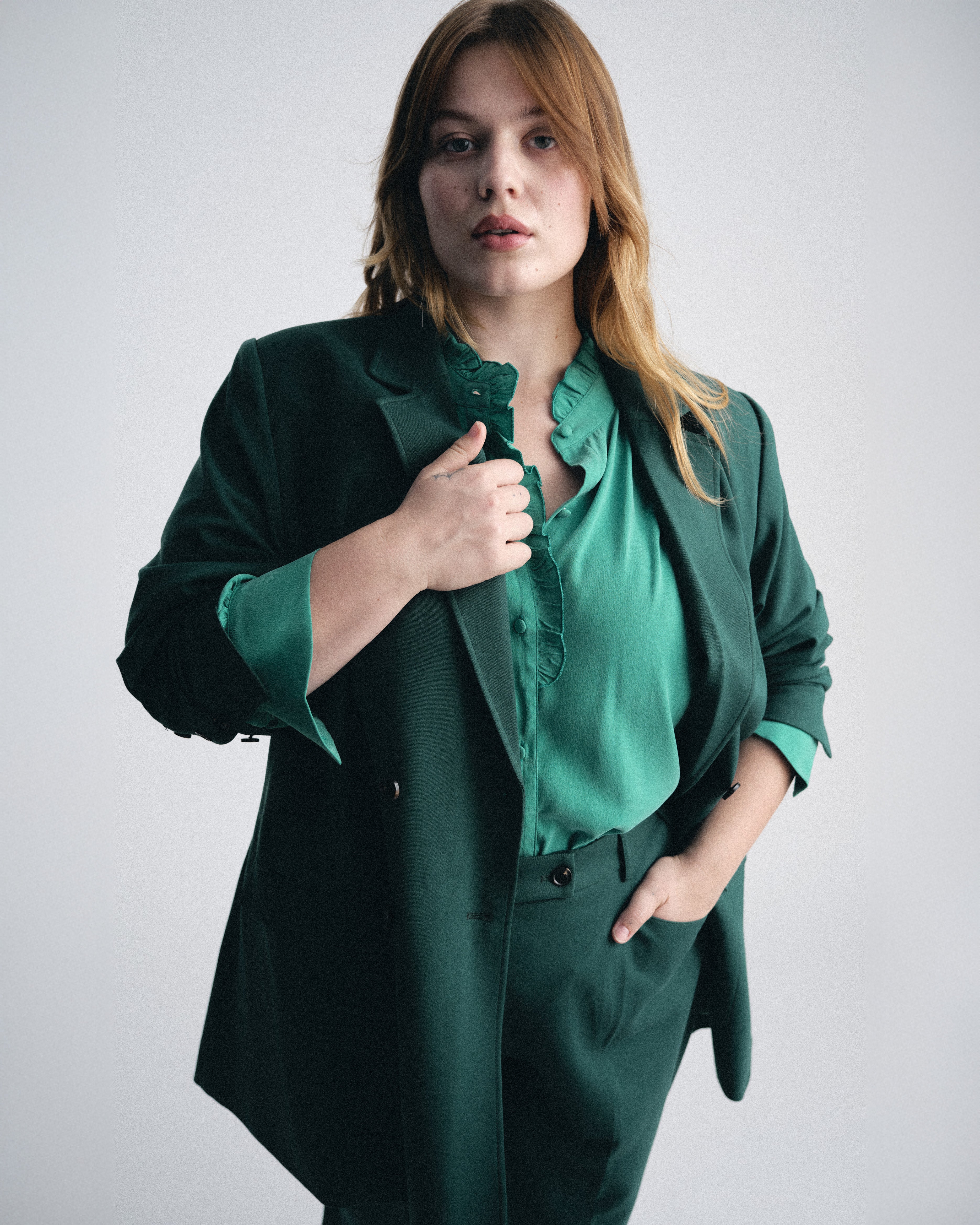 【1周間限定価格】2size COMFORT W-BREASTED BLAZER All Day Warren Double Breasted Blazer - Botanic – Universal Standard