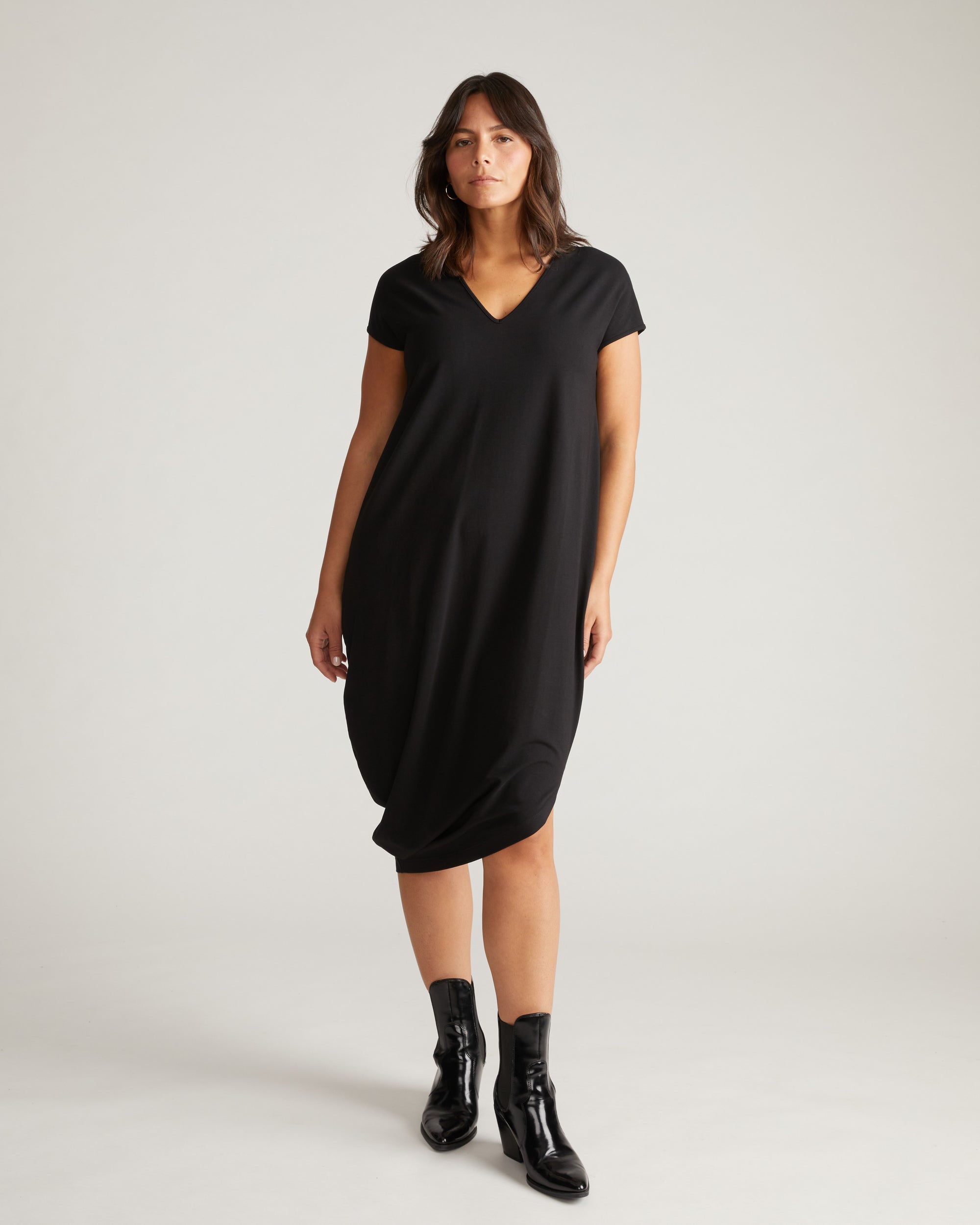 Iconic Geneva V-Neck Dress - Black