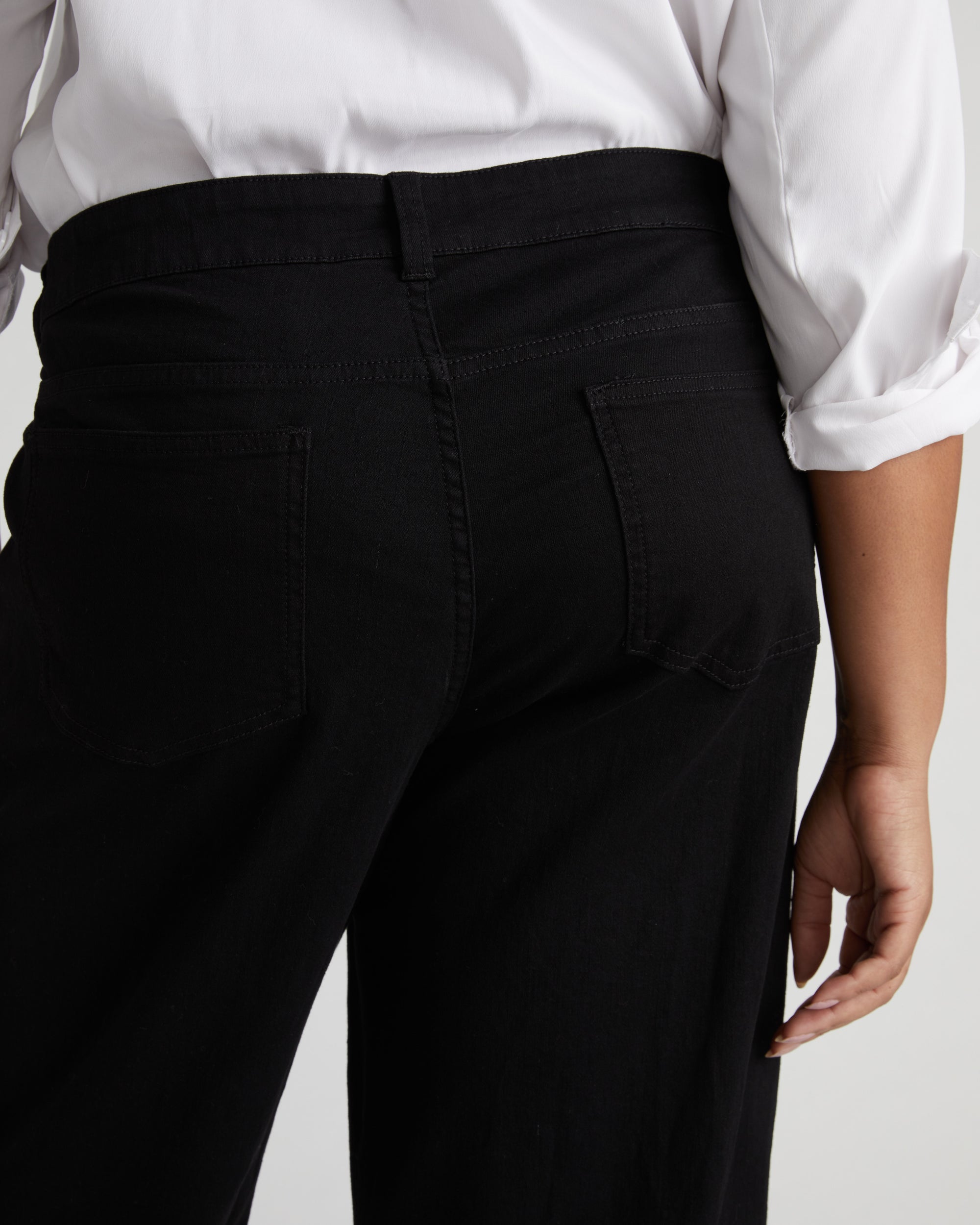 Bae Boyfriend Crop Jeans - Jet Black