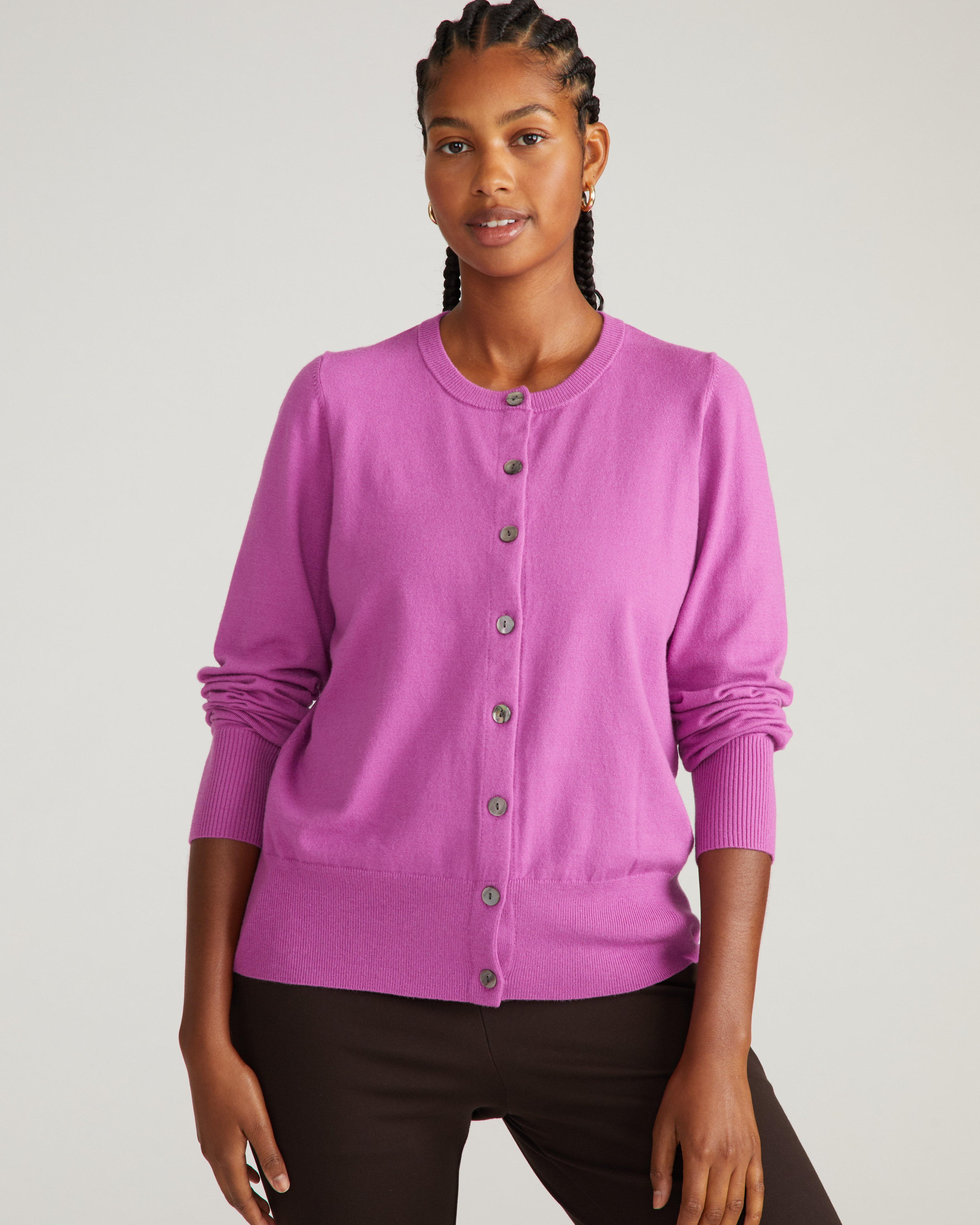 Classic Casual Crewneck Pullover Sweater Everyday Soft Knit Top Comfortable Loungewear Versatile Fall Winter Wardrobe