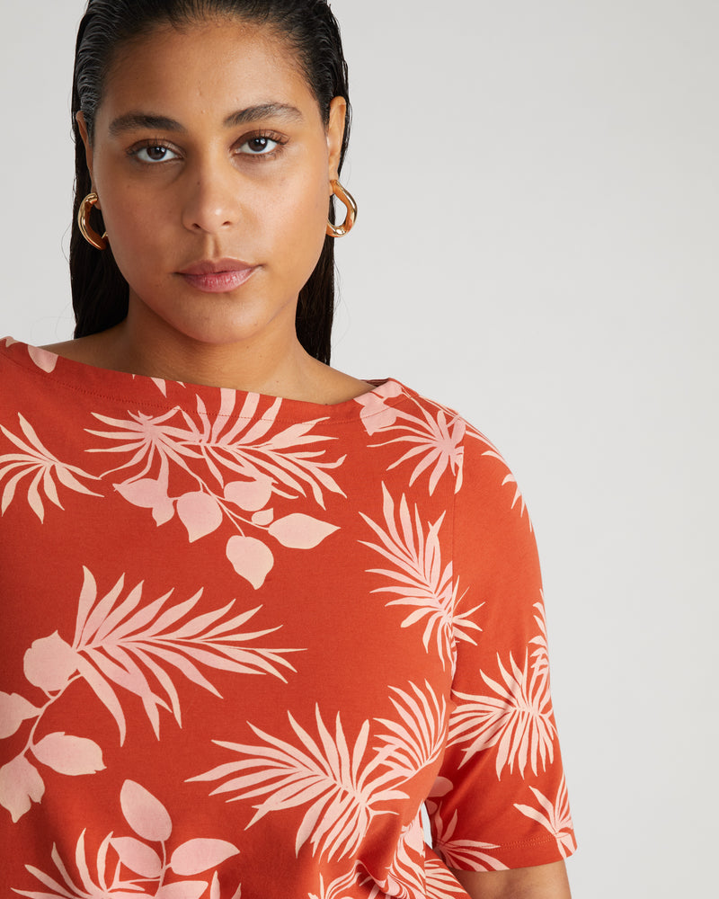 Bella Boatneck Tee - Palm Print in Warm Russet