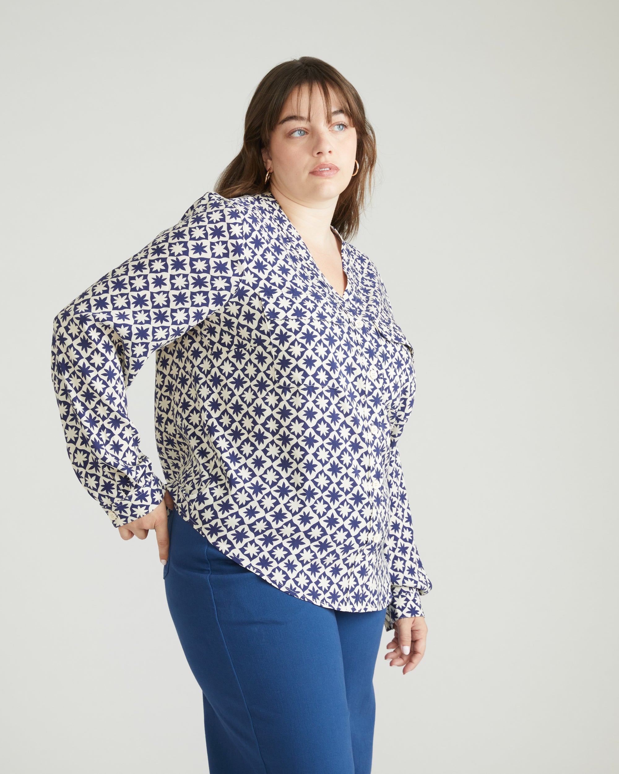 Cooling Stretch Cupro Button-Down Blouse - Navy Hacienda Print