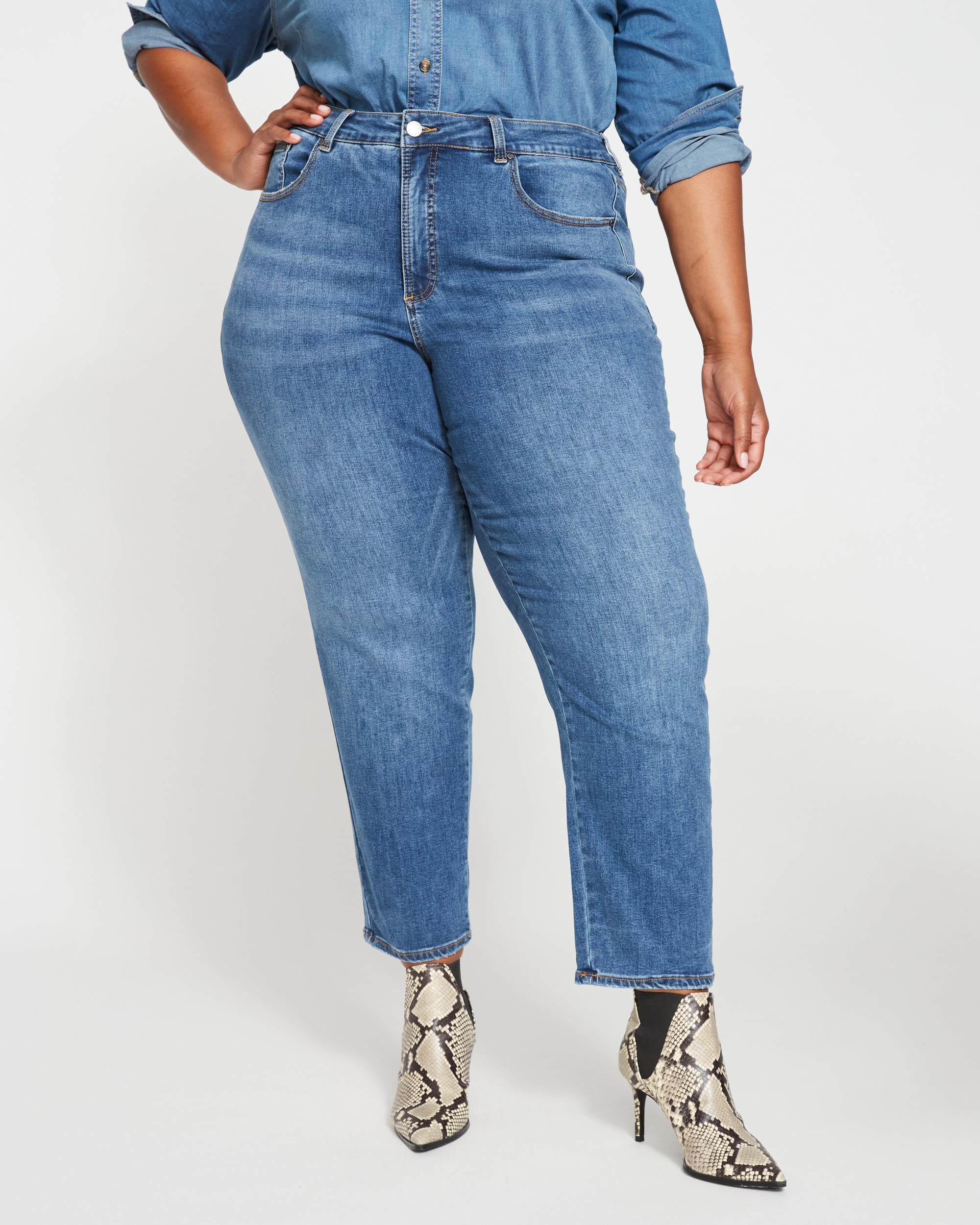 Dylan High Rise Tapered Jeans 29 Inch - Washed Tide