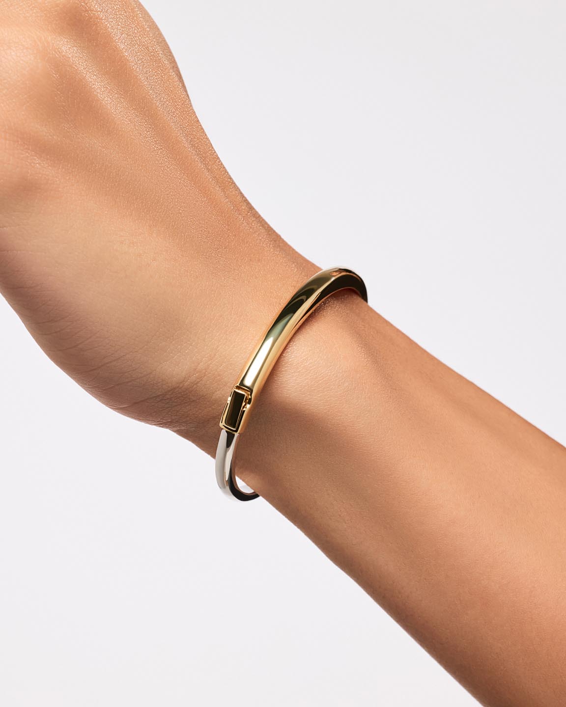 Ana Luisa Bangle Bracelet - Brynley Two Tone | Plus Size & Straight Size Women's Fashion | Universal Standard
