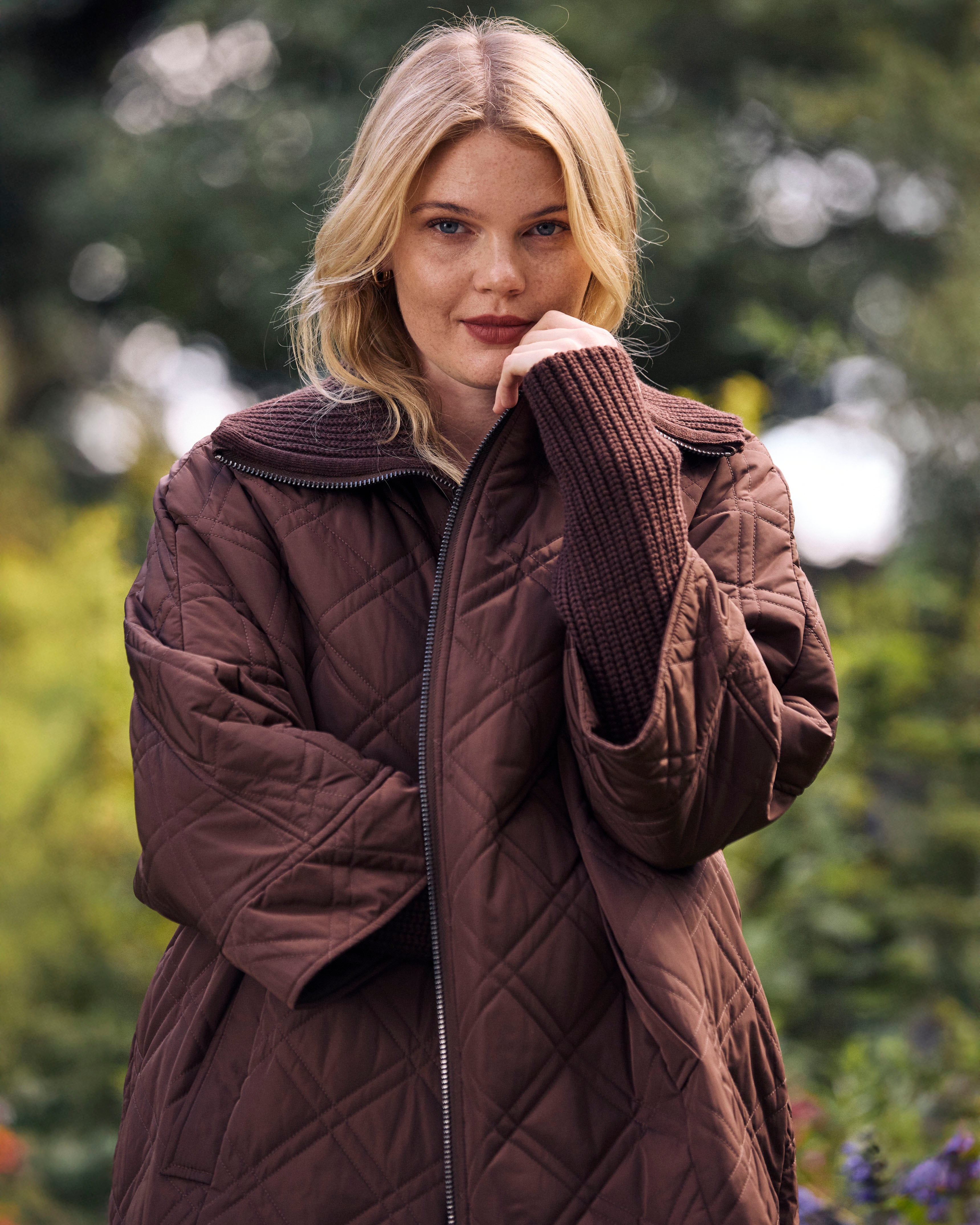 Arcadia Puffer Coat - Coffee | Plus Size & Straight Size Women's Fashion | Universal Standard
