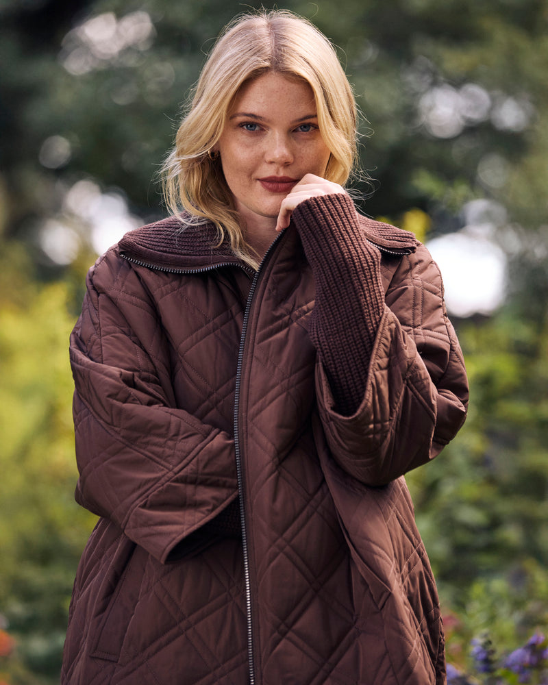 Arcadia Puffer Coat - Coffee | Plus Size & Straight Size Women's Fashion | Universal Standard
