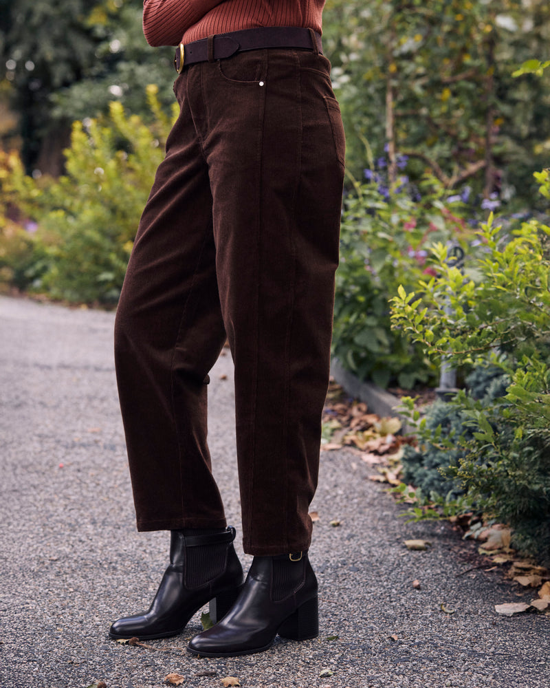 Dakota Twisted Leg Corduroy Pants - Coffee | Plus Size & Straight Size Women's Fashion | Universal Standard