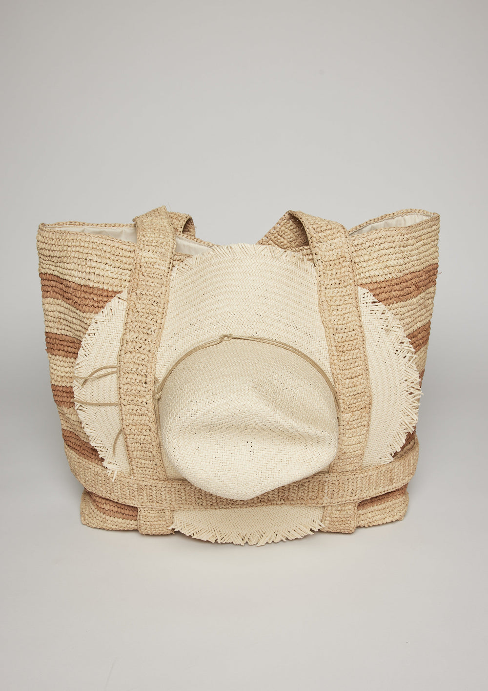 Hat Attack Straw Traveler Bag