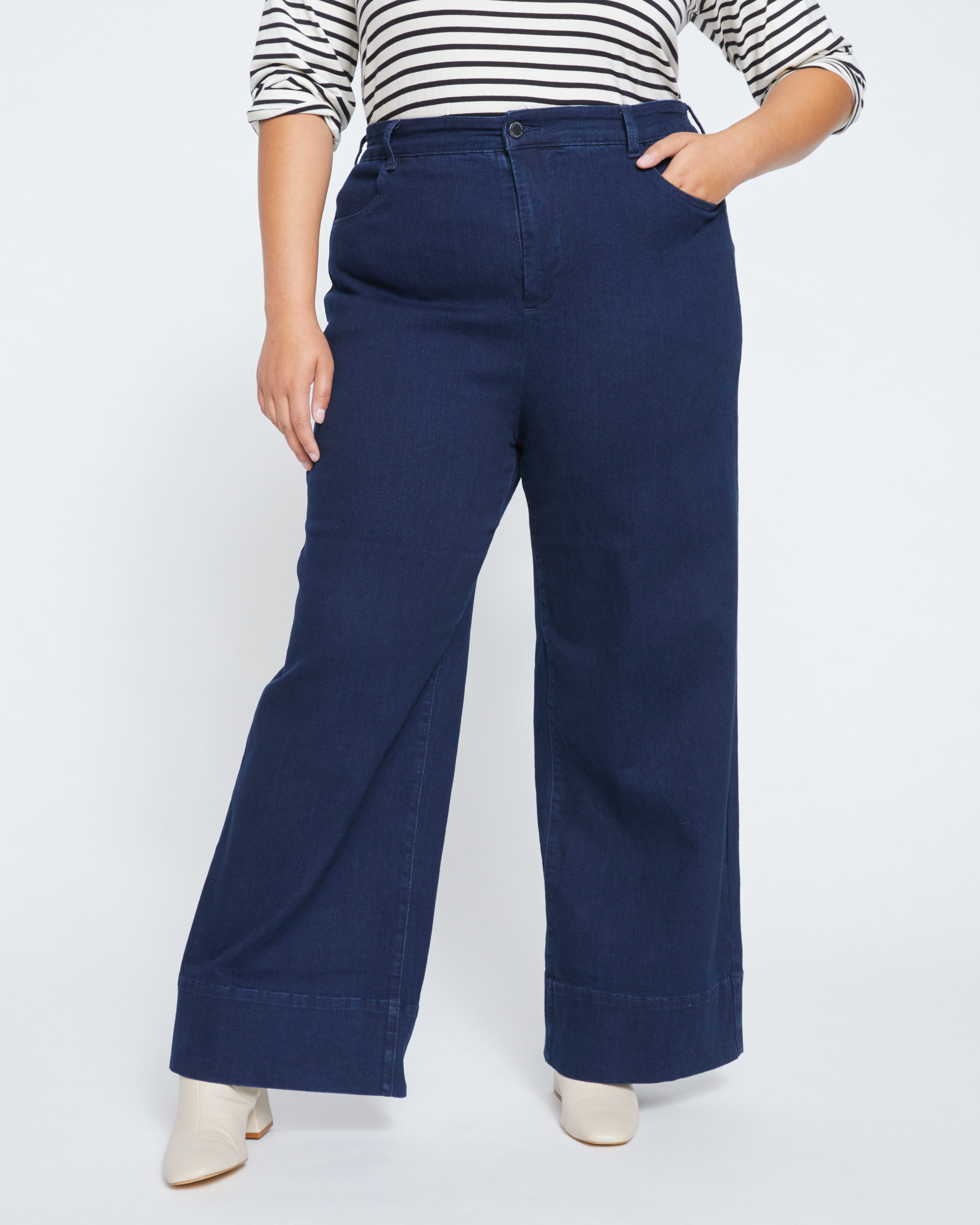 【PORTERNA】Norton washing wide jeans Carrie High Rise Wide Leg Jeans - Dark Indigo – Universal