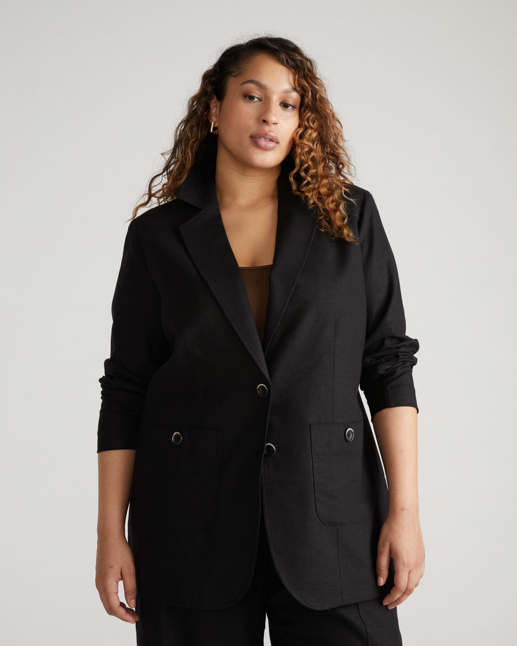 Woman wearing Coastal Linen Blazer - Black from Universal Standard
