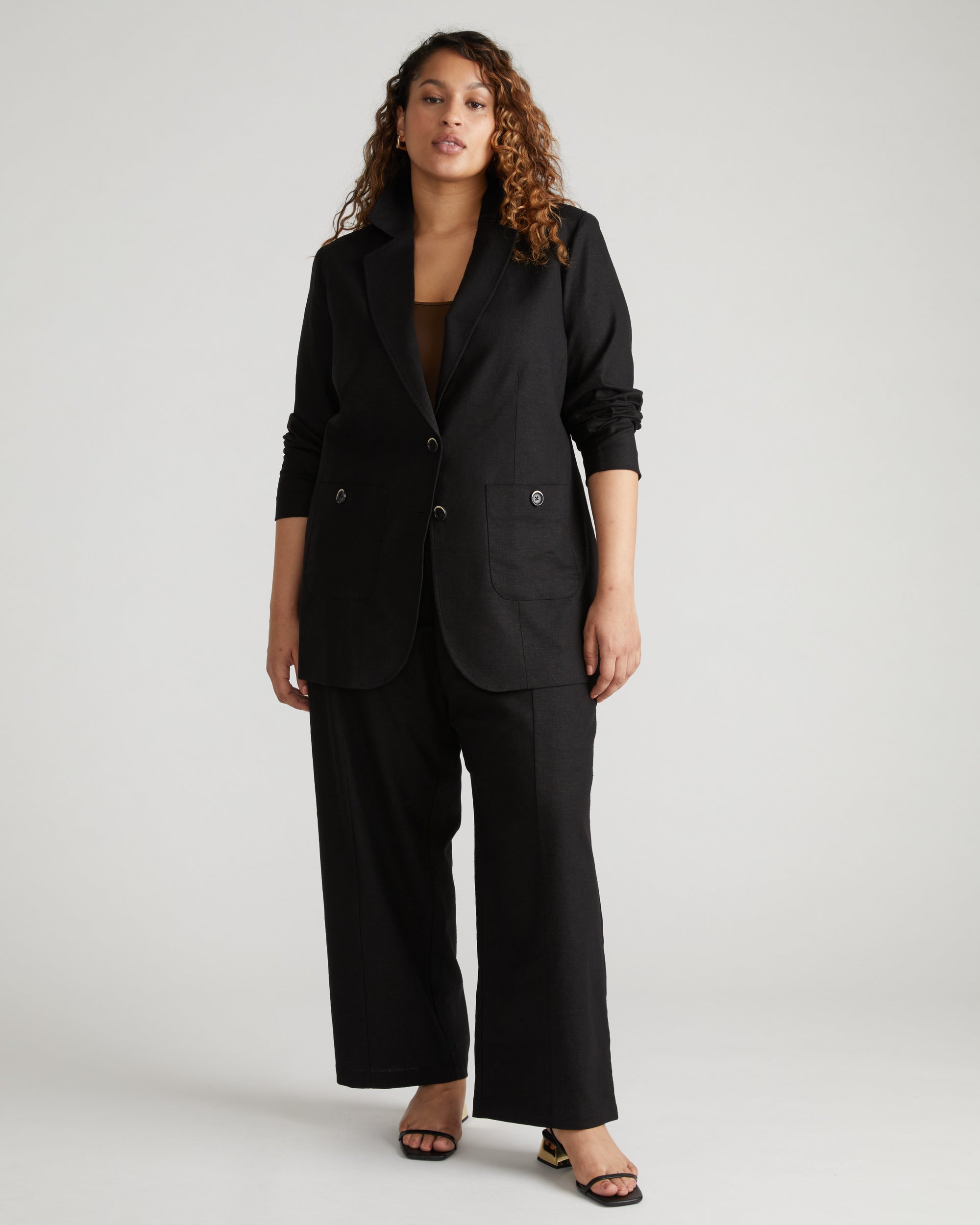 Woman wearing Coastal Linen Blazer - Black from Universal Standard