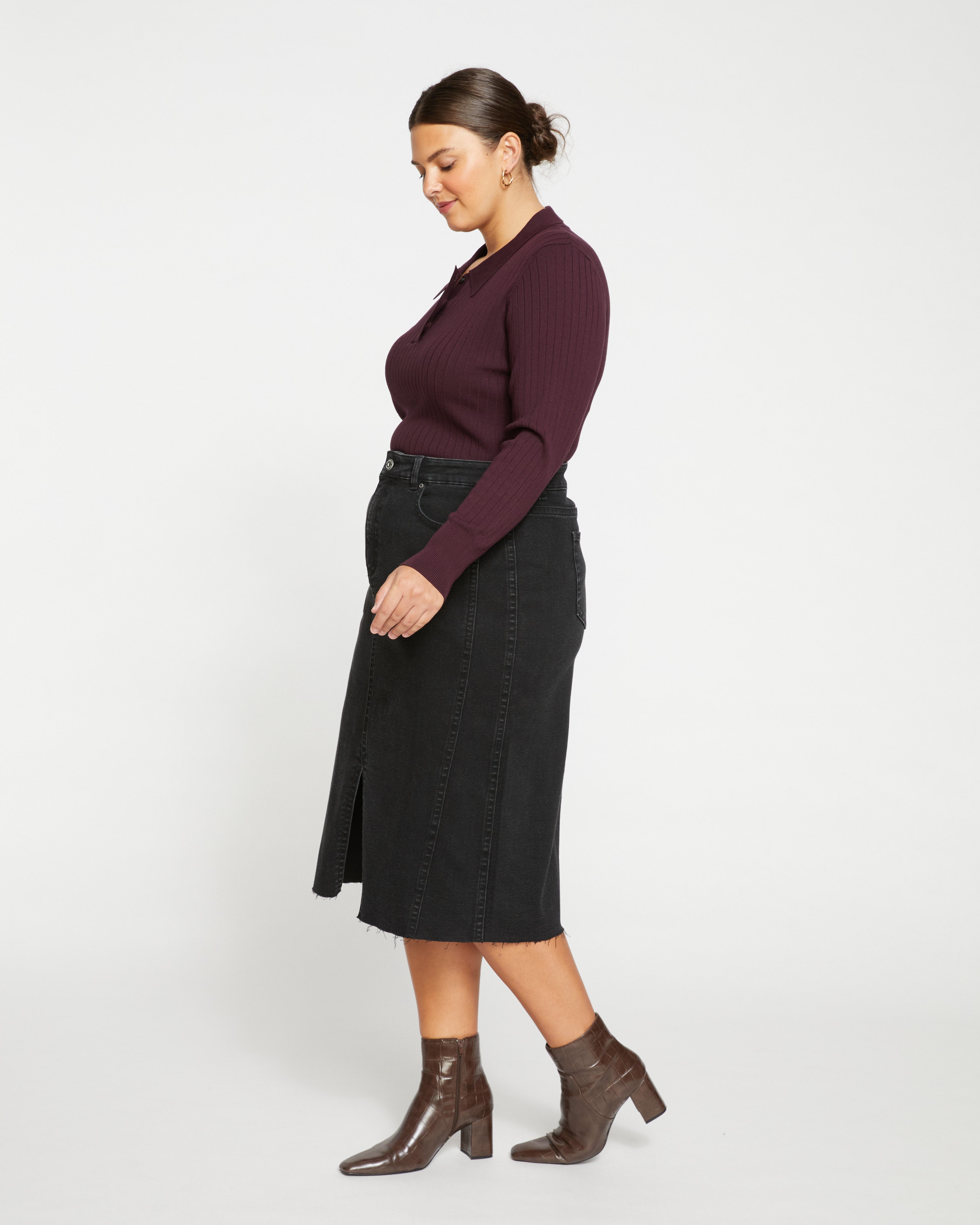 スカート THE MUSEUM VISITOR DIAGONAL ZIPPER DETAIL DENIM SKIRT BLACK Fray Detail Denim Skirt- Black | Adina Las Vegas