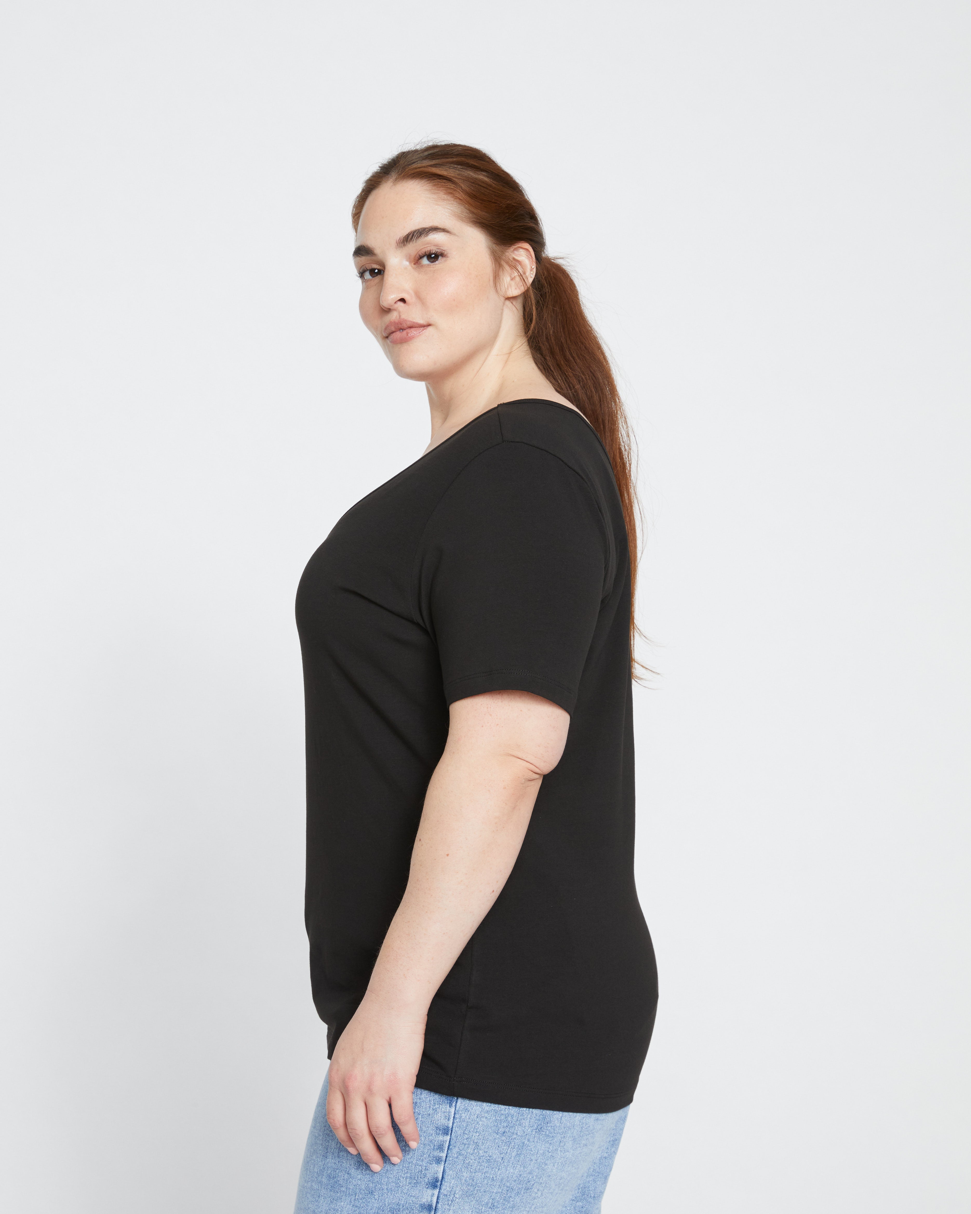 Double V Tee - Black – Universal Standard