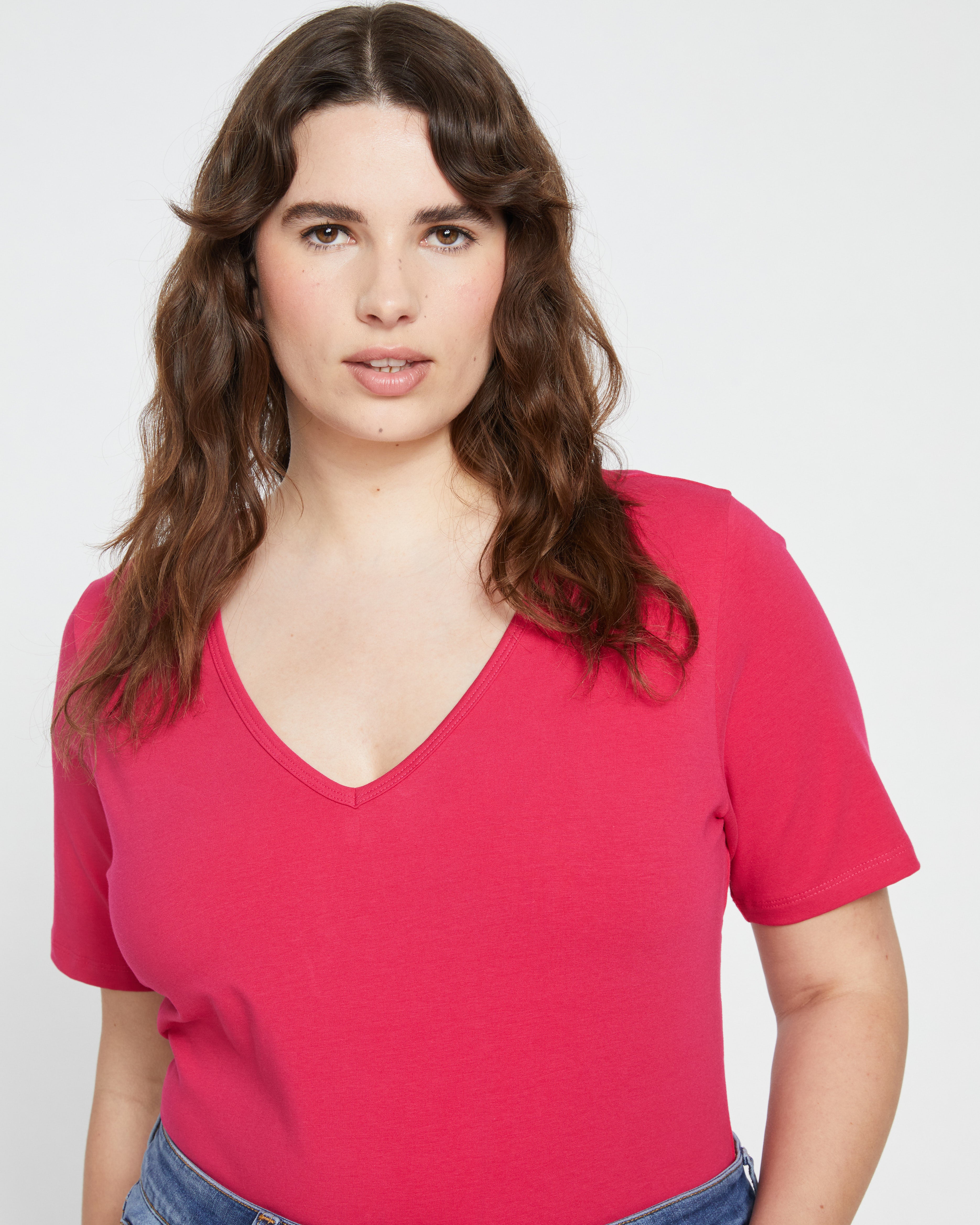 Double V Tee - Cerise – Universal Standard