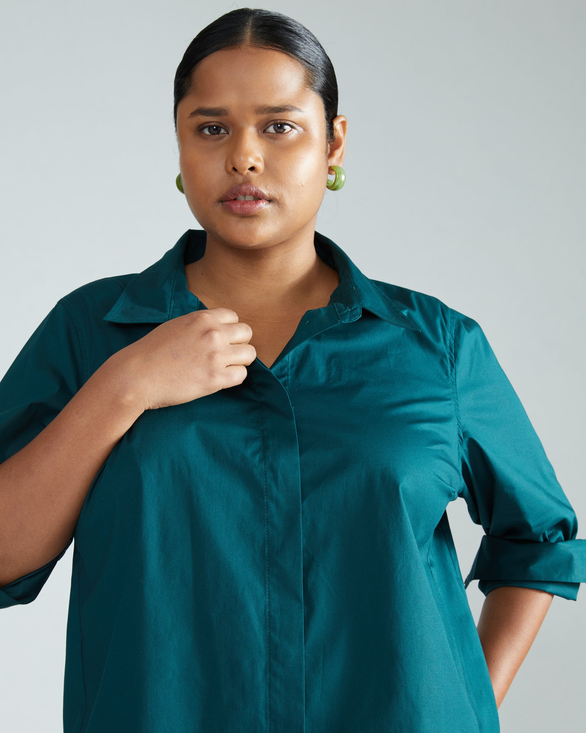 Woman wearing Elbe Stretch Poplin Shirt Classic Fit - Forest Green from Overstock Sale
