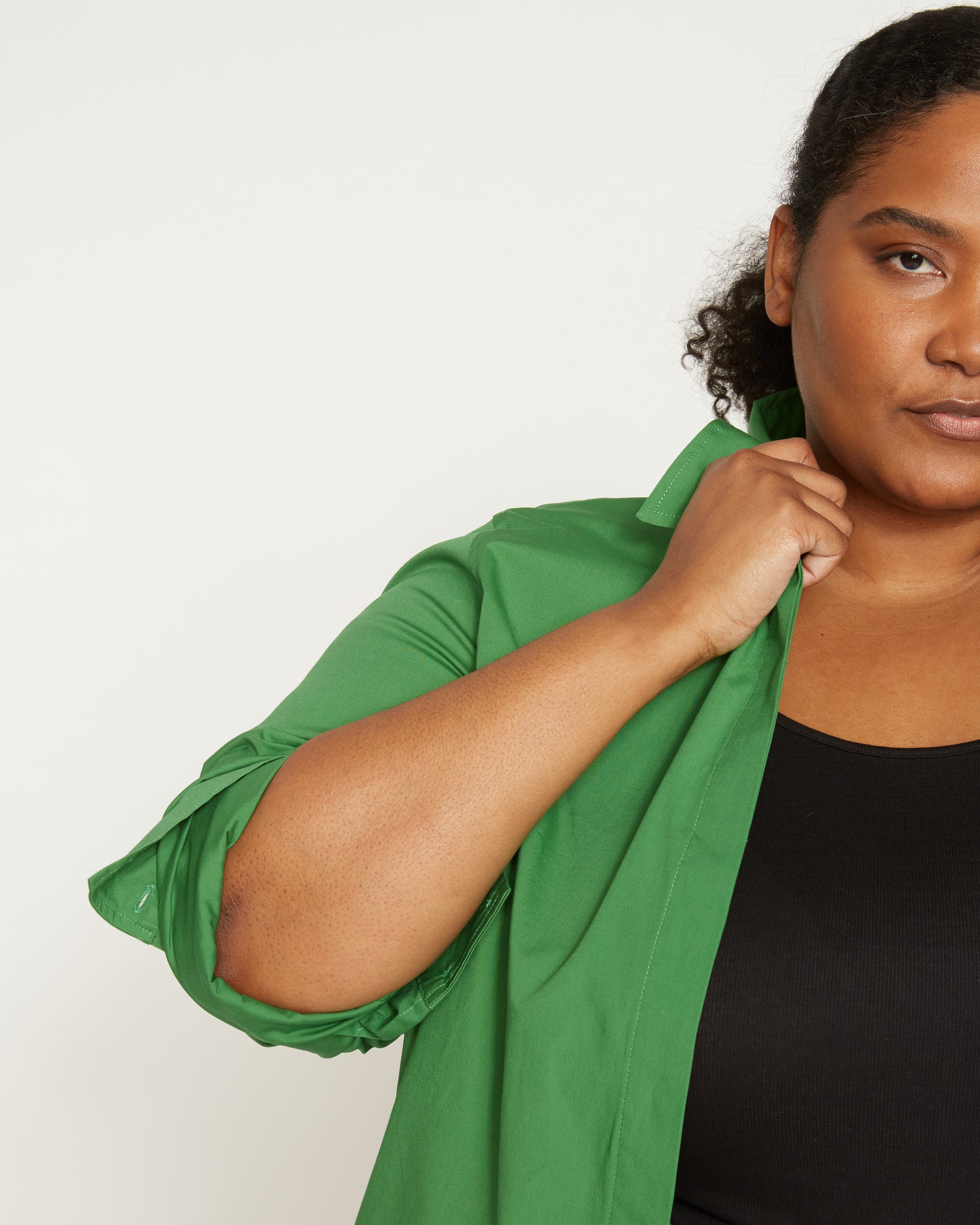 Elbe Stretch Poplin Shirt Classic Fit - Kelly Green Universal Standard Elbe Stretch Poplin Shirt Classic Fit - Kelly Green Universal Standard