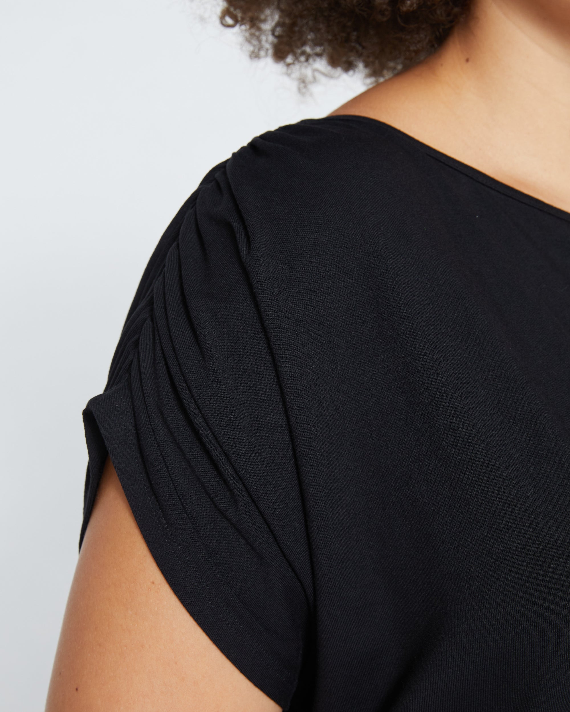 Helena Divine Jersey Gathered Tee - Black | Plus Size & Straight Size Women's Fashion | Universal Standard