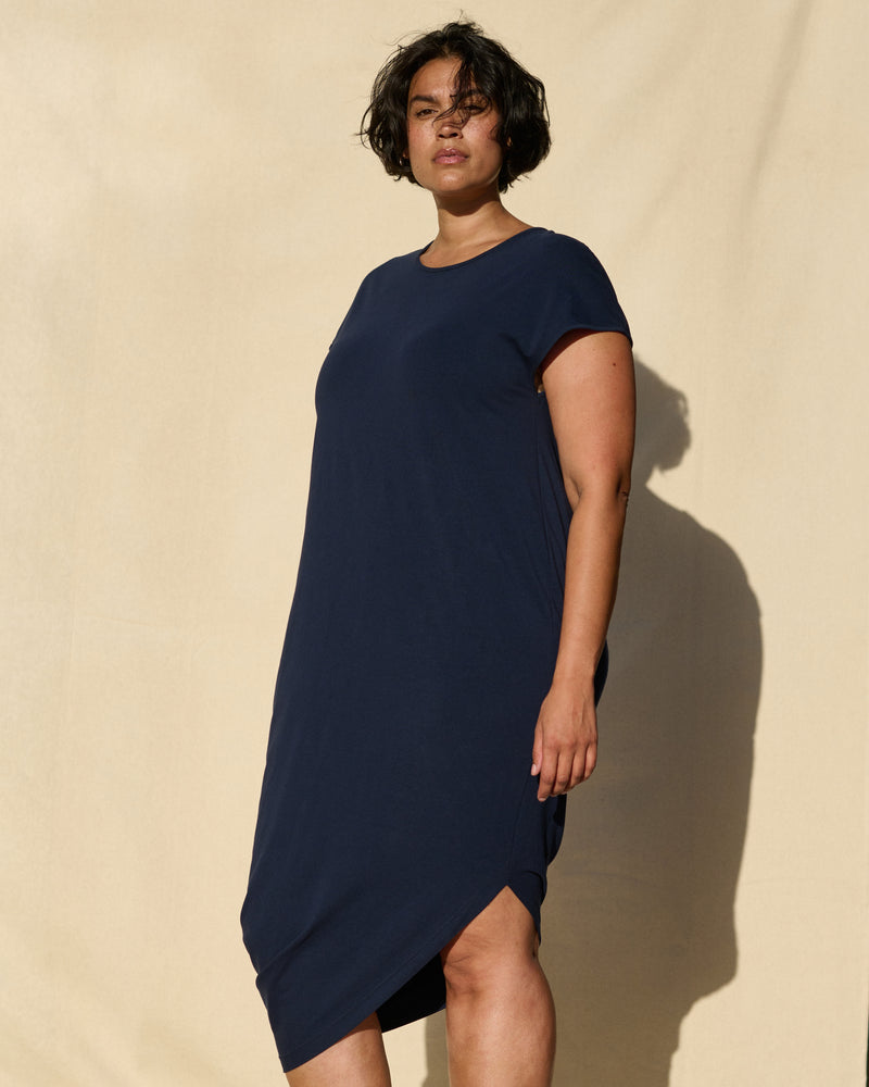 Iconic Geneva Dress - Midnight | Plus Size & Straight Size Women's Fashion | Universal Standard