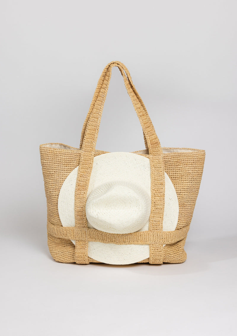 Hat Attack Straw Traveler Bag