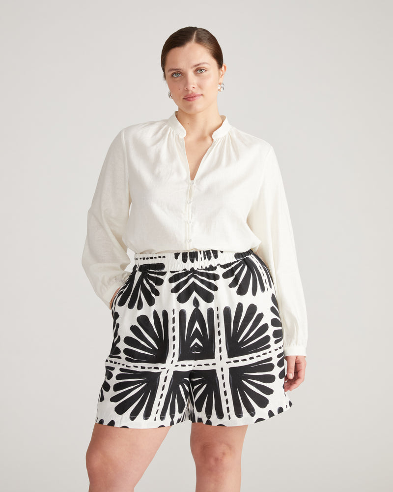 Juniper Linen Easy Pull-On Shorts - Ink Bloom Print