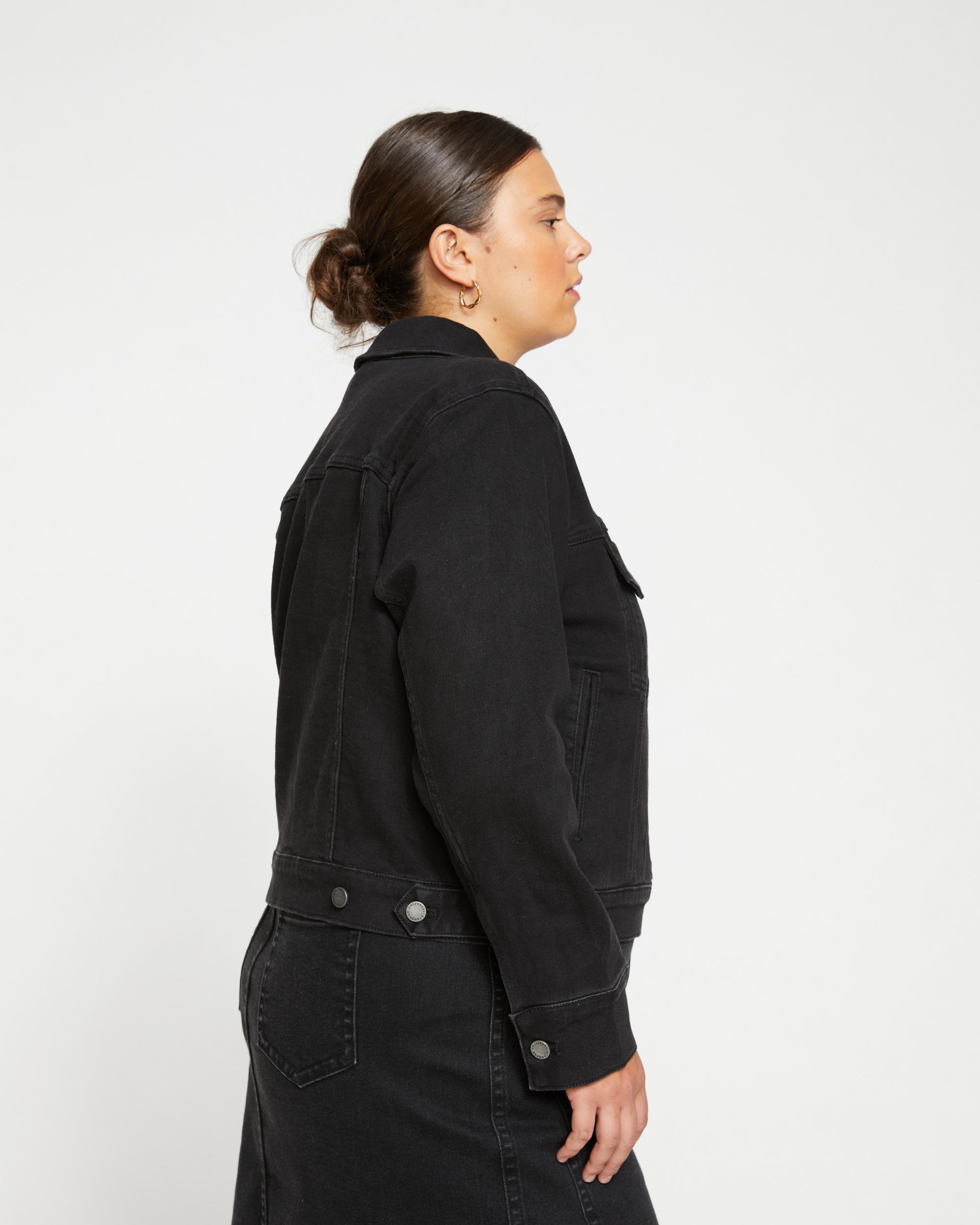 Kelsey Denim Jacket Broken Black – Universal Standard