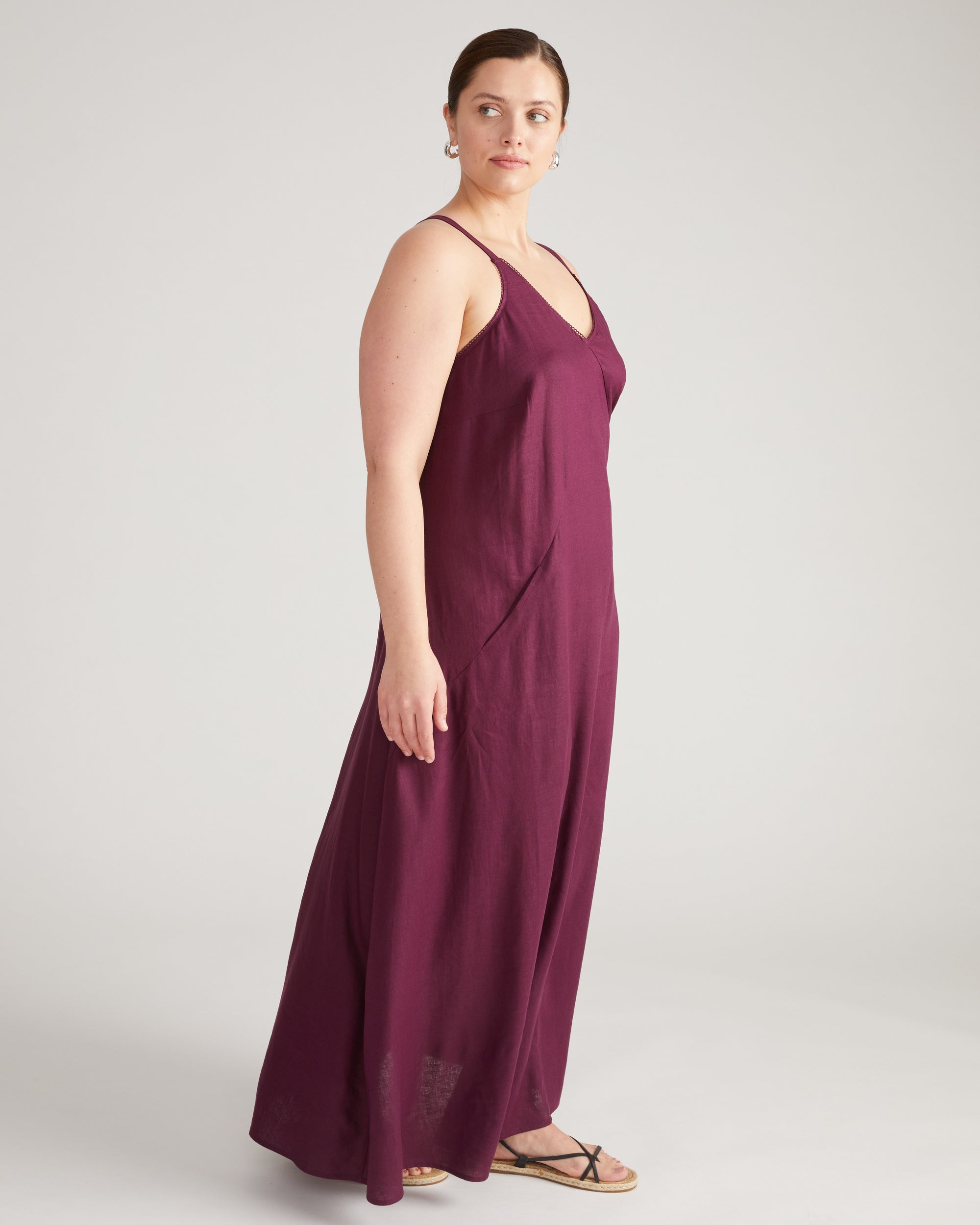 Kite Linen Dress - Acai | Plus Size & Straight Size Women's Fashion | Universal Standard