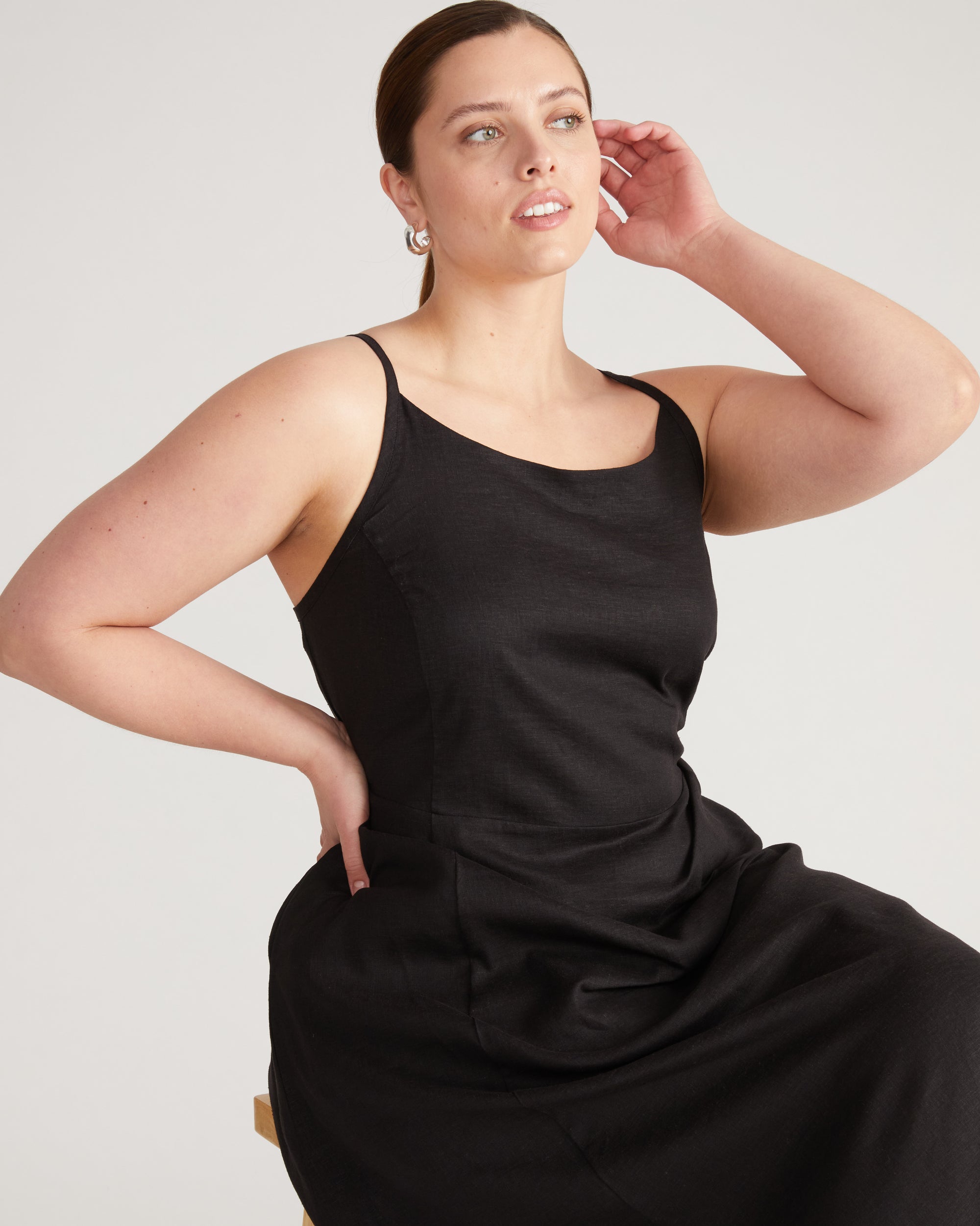 Kuki Linen Dress - Black