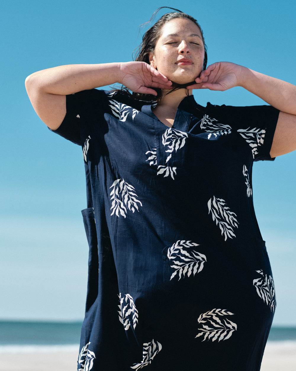 Padma Polo Neck Linen Dress - Beachgrass Print in Navy