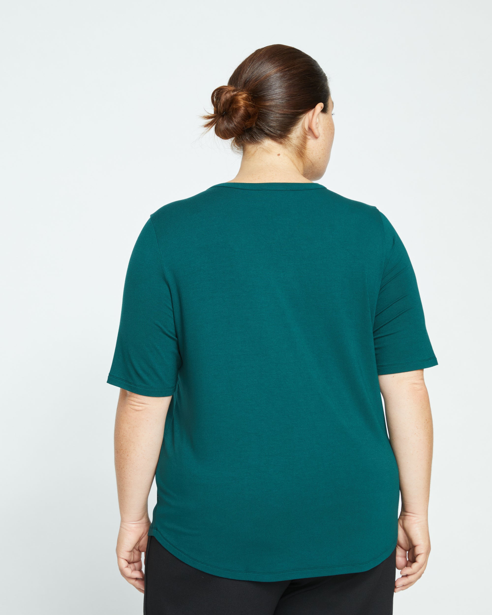 Lily Liquid Jersey V-Neck Stovepipe Tee - Forest Green | Plus Size & Straight Size Women's Fashion | Universal Standard