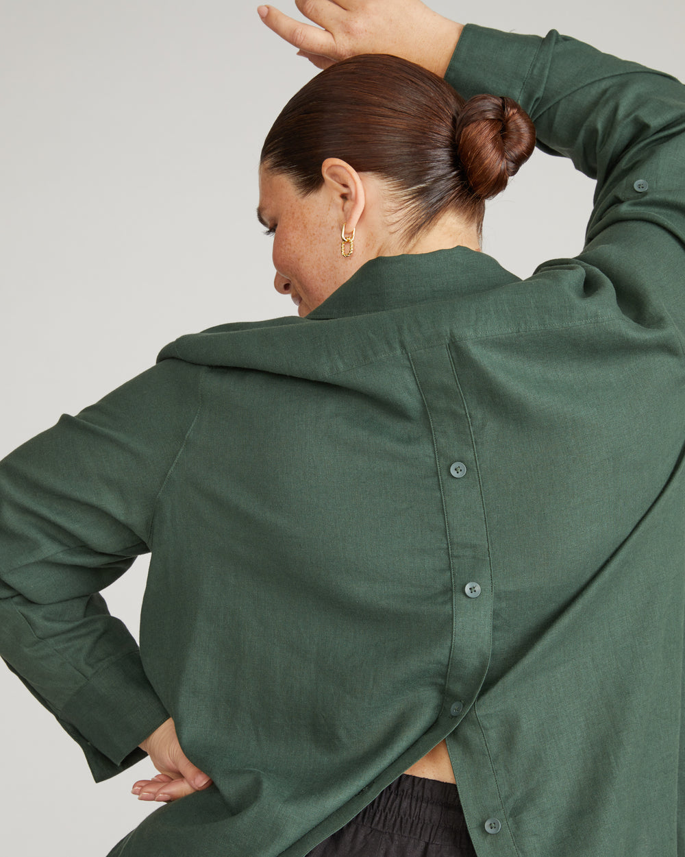 Button Back Linen Polo Shirt - Luscious Green