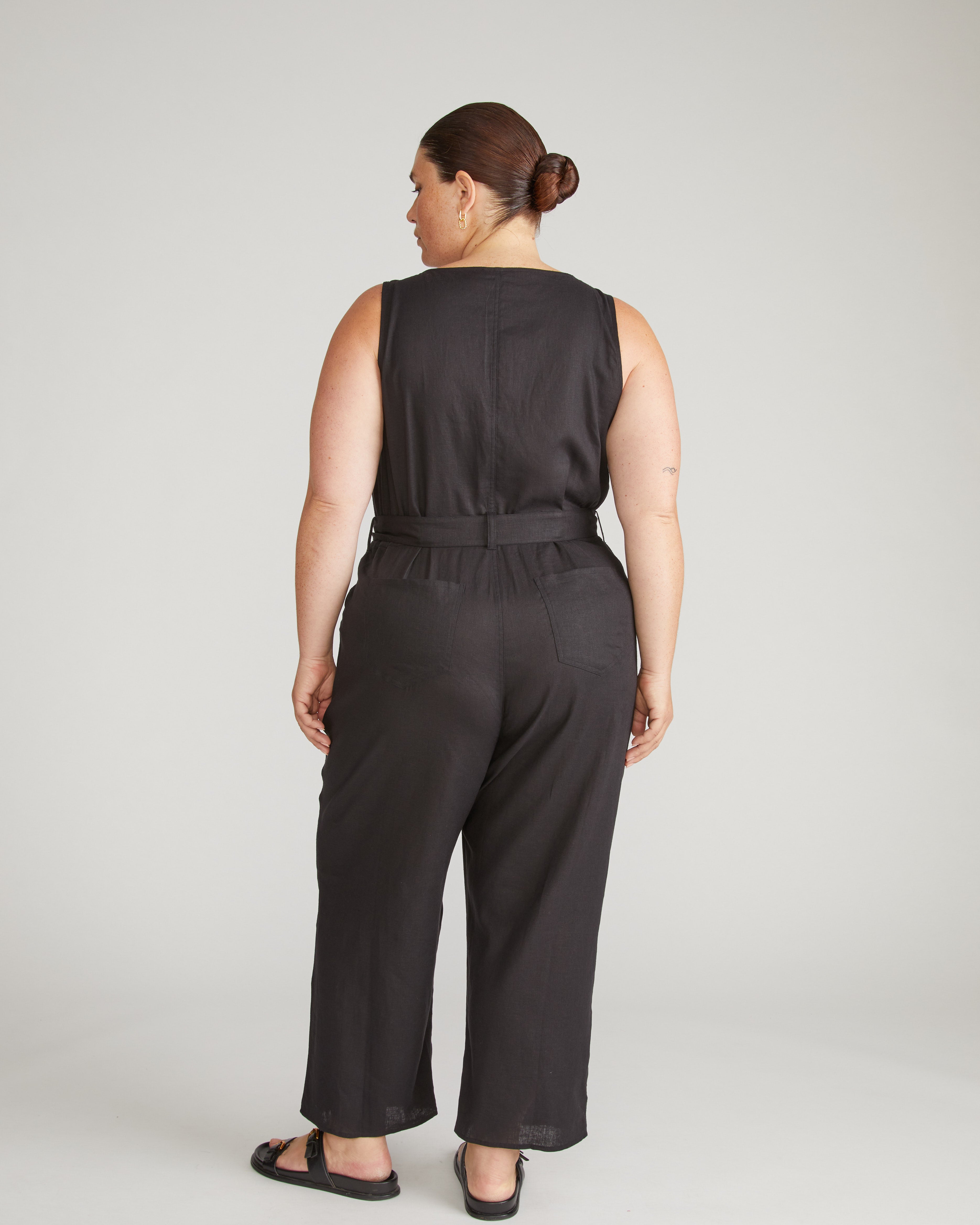 Matilda Linen Jumpsuit - Black – Universal Standard