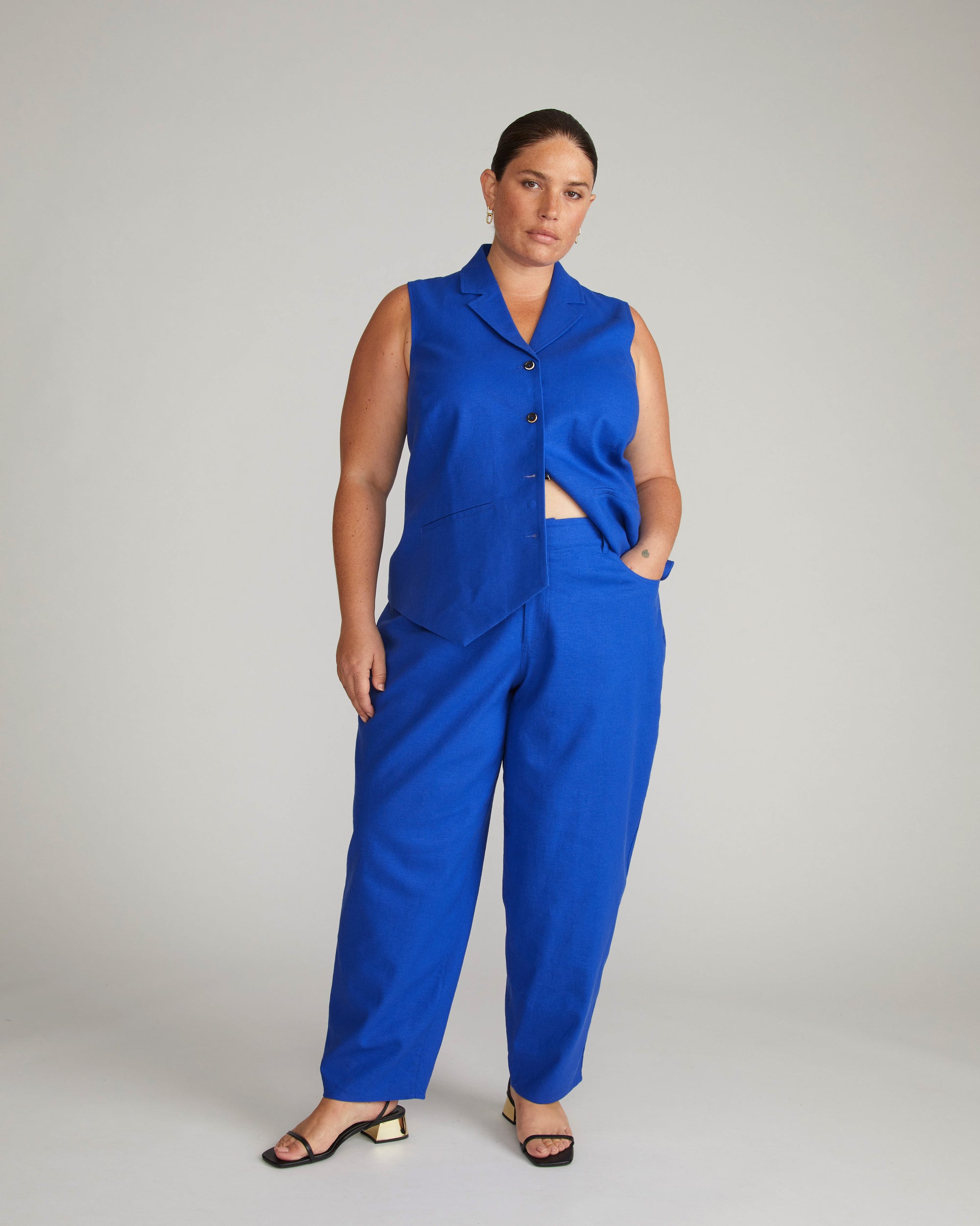 Lou Barrel Leg Linen Pants - Ultramarine