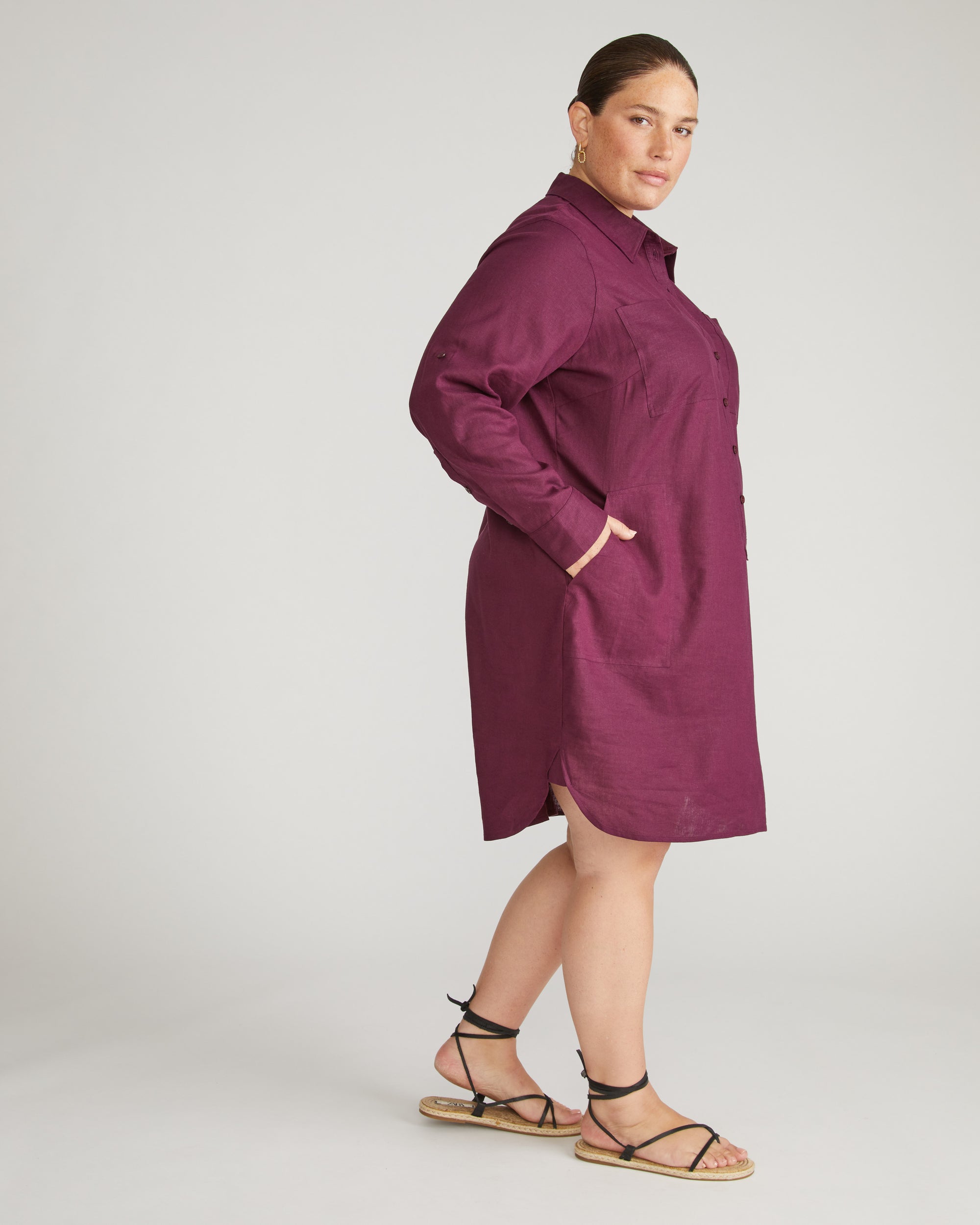 Woman wearing Linen Rubicon Shirtdress - Acai from Universal Standard