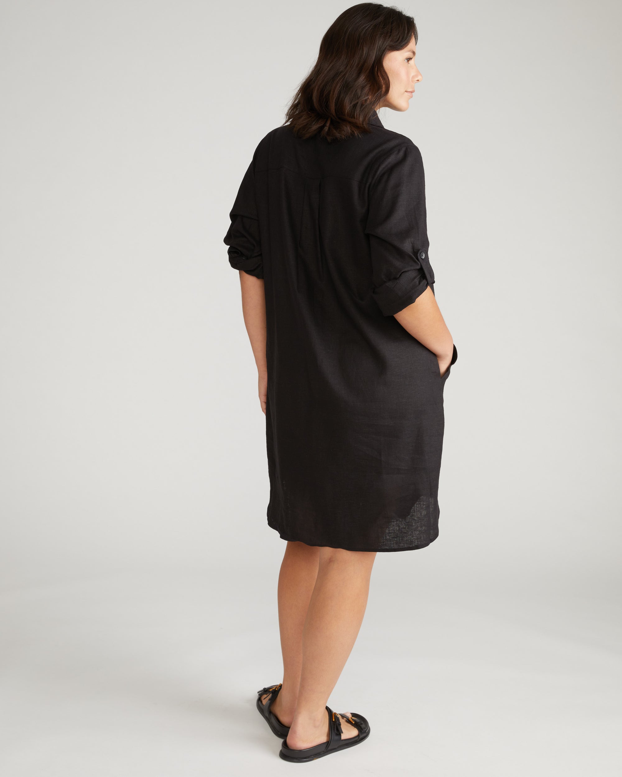 Woman wearing Linen Rubicon Shirtdress - Black from Universal Standard
