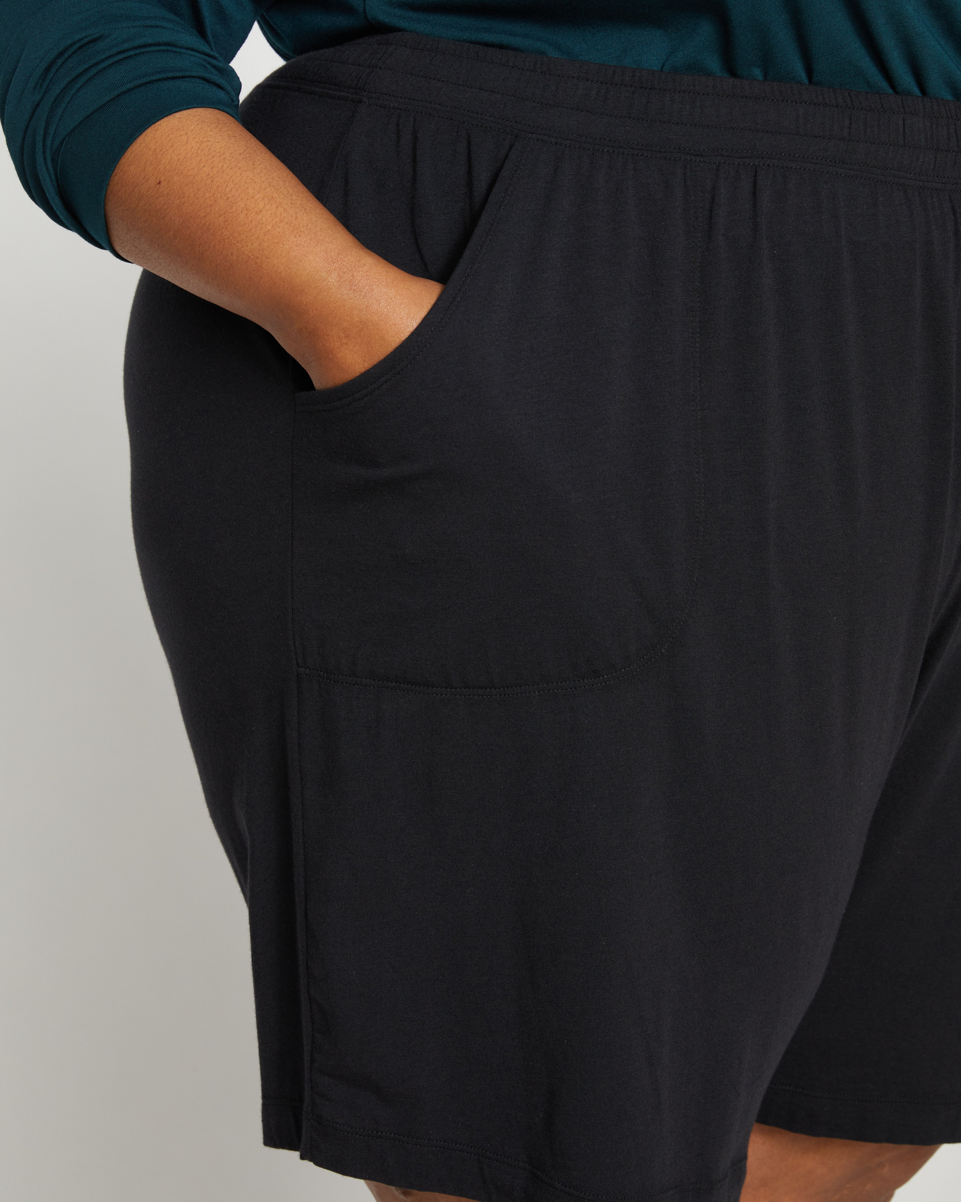 UltimateS Lorelai Lounge Shorts - Black – Universal Standard