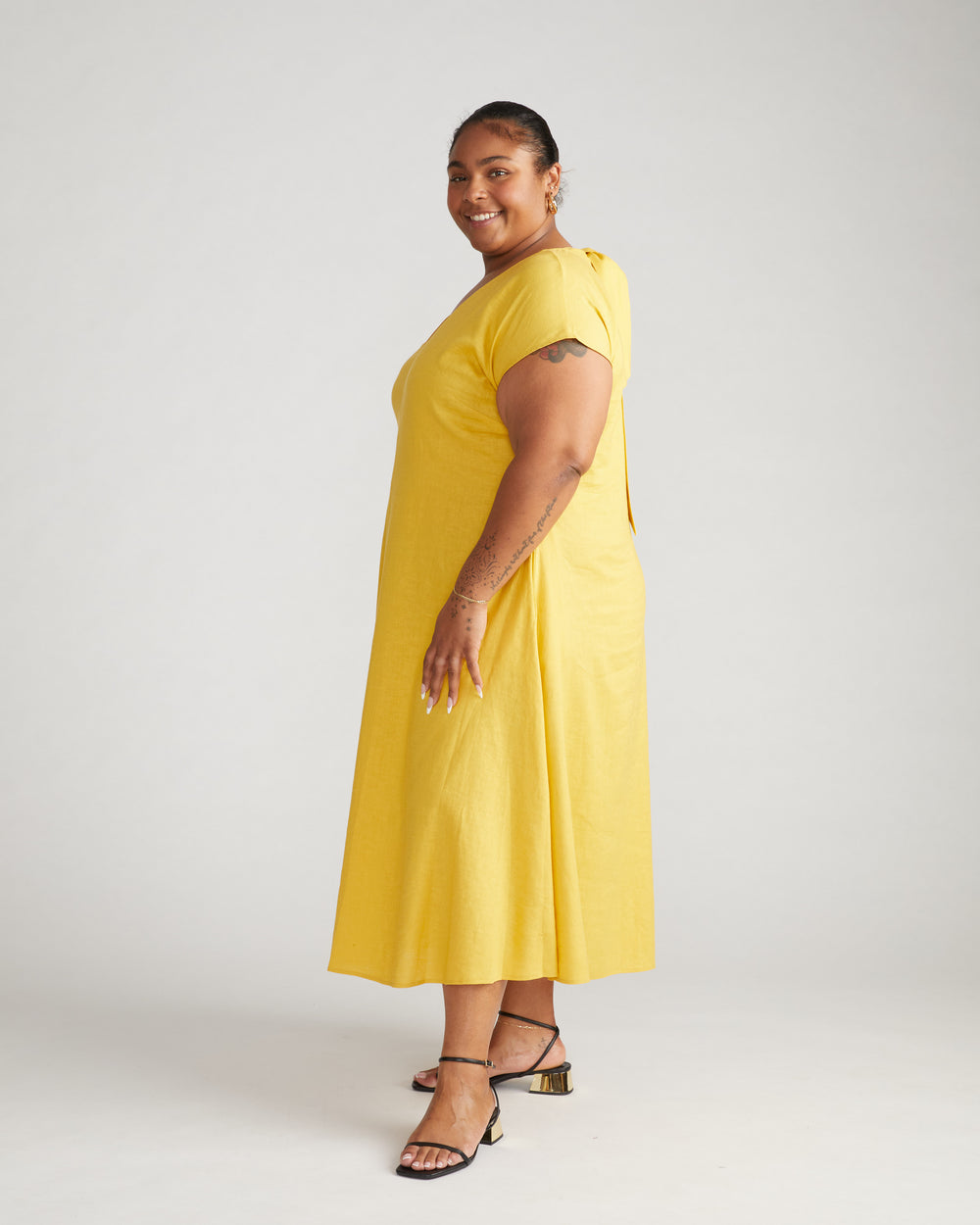 Louvre Bow Back Linen Dress - Golden Hour