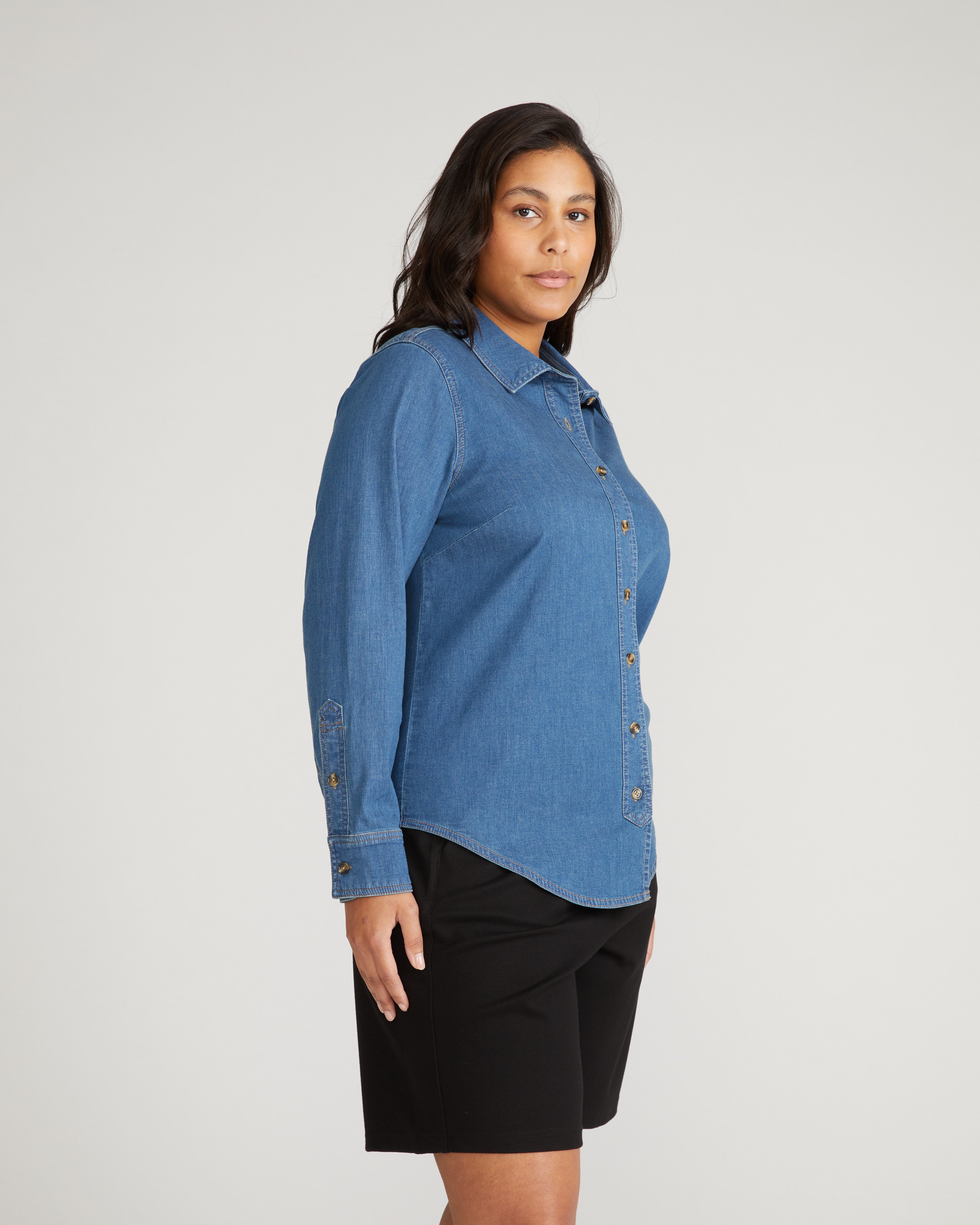 Minimalist Stretch Cotton Chambray Shirt - Orion Blue – Universal