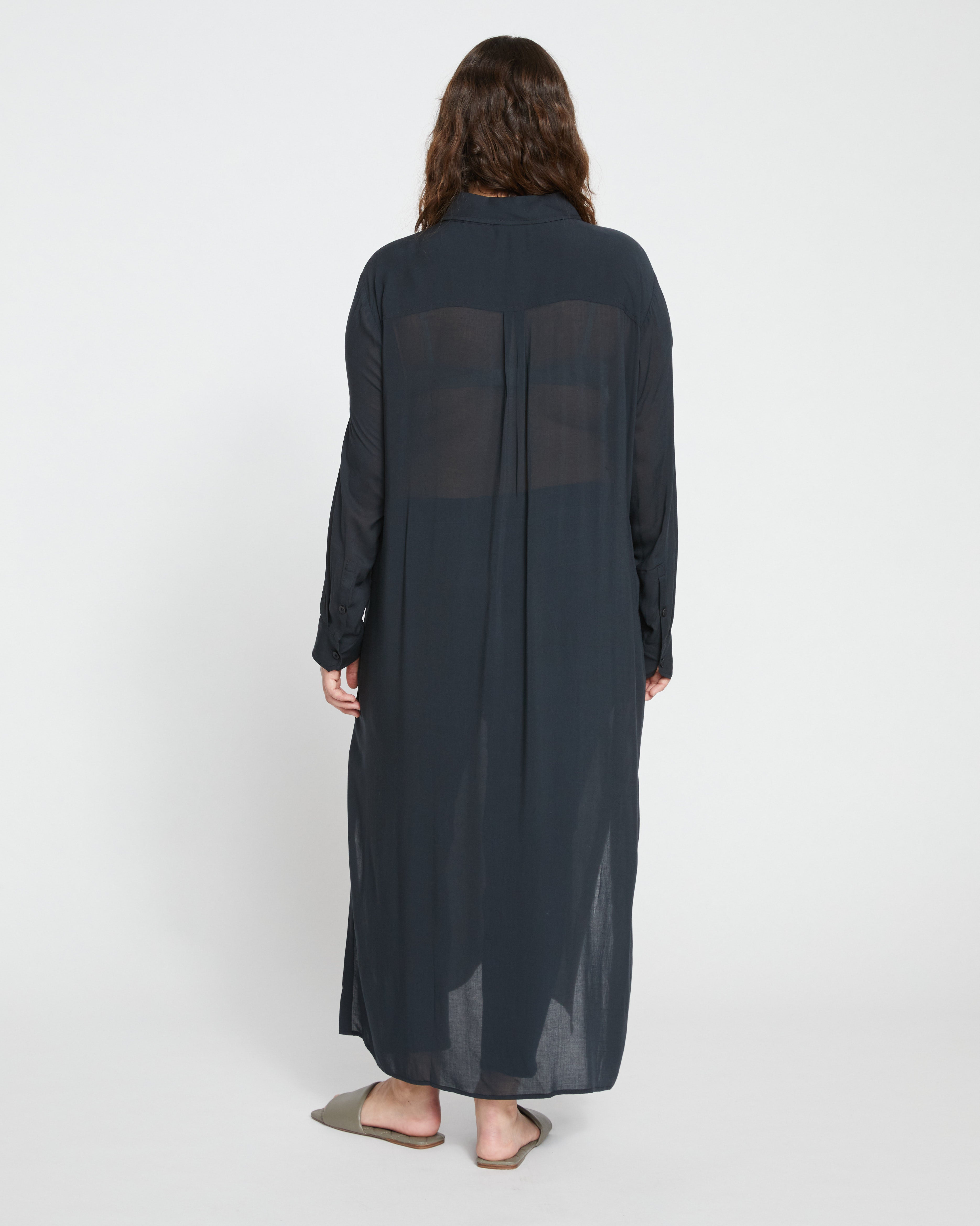 Nailah Button Down Tunic - Black – Universal Standard