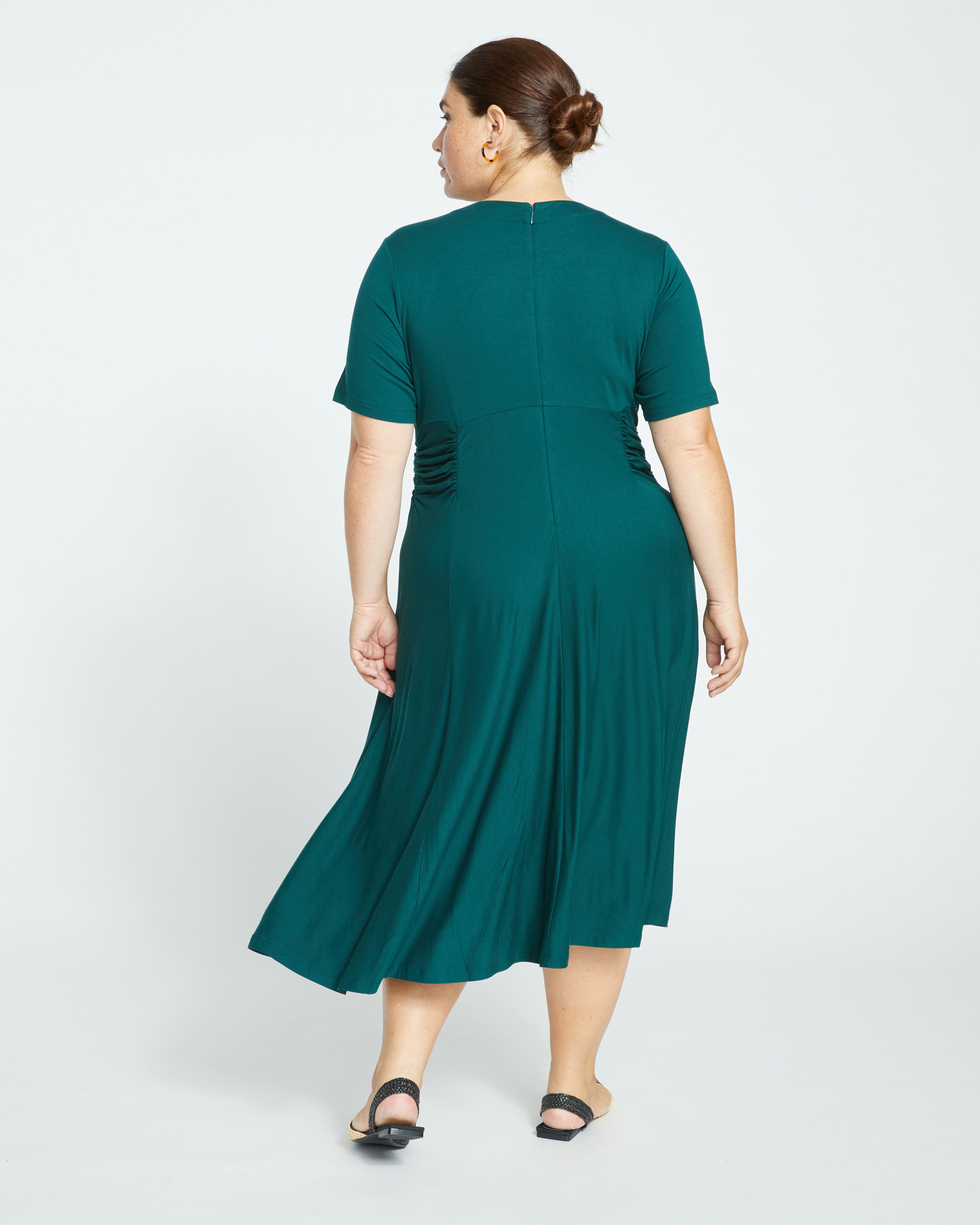 大洋工芸製のトルソー90MRS DRES Devi Liquid Jersey Dress - Forest Green – Universal Standard