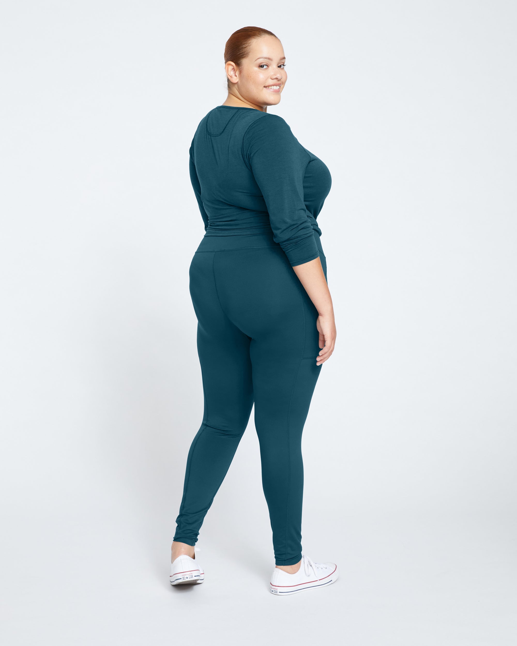 Next-to-Naked Pocket Legging - Deep Sea | Plus Size & Straight Size Women's Fashion | Universal Standard