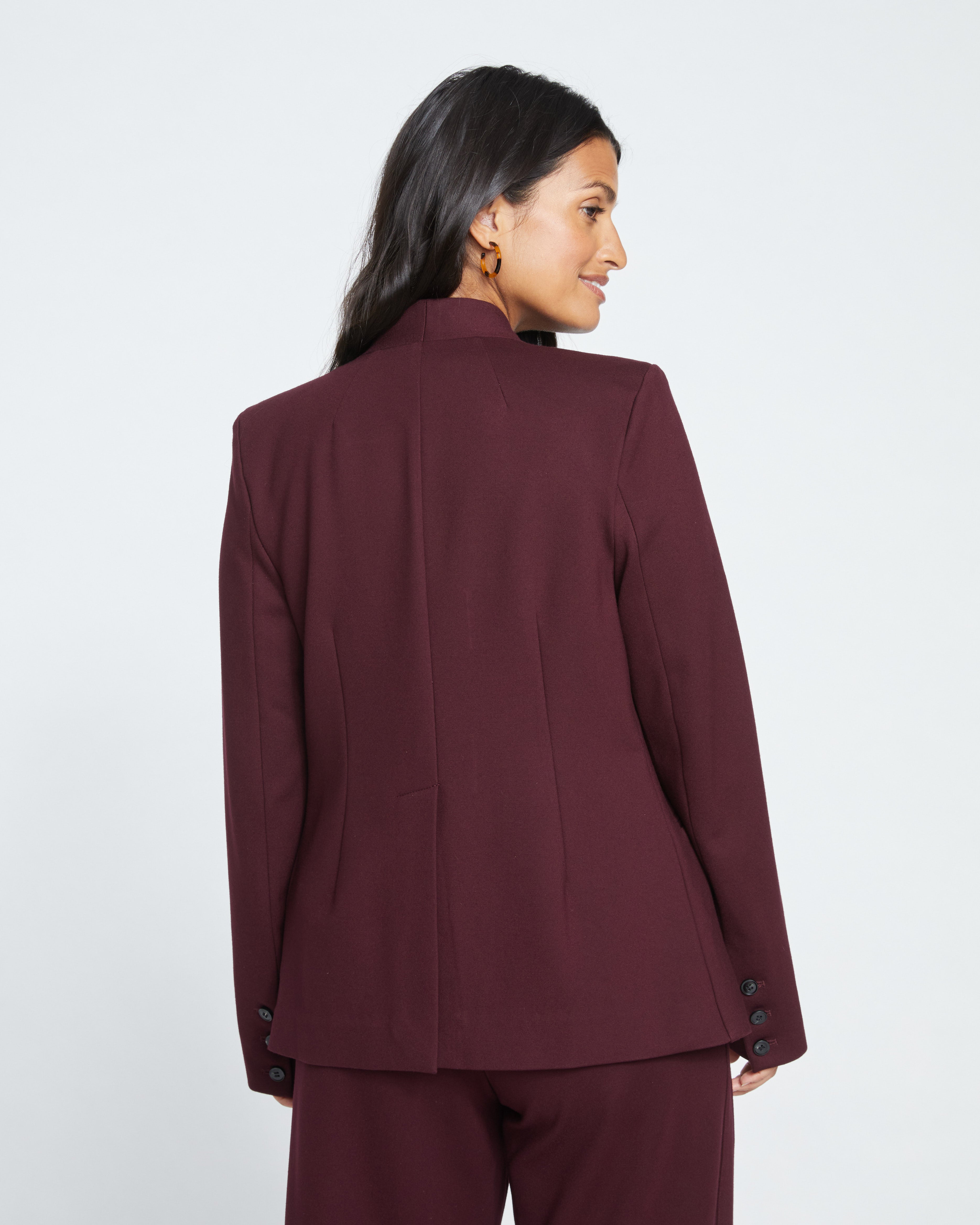 【PORTERNA】Lateom Single Blazer Lennox Collarless Ponte Blazer - Black Cherry – Universal