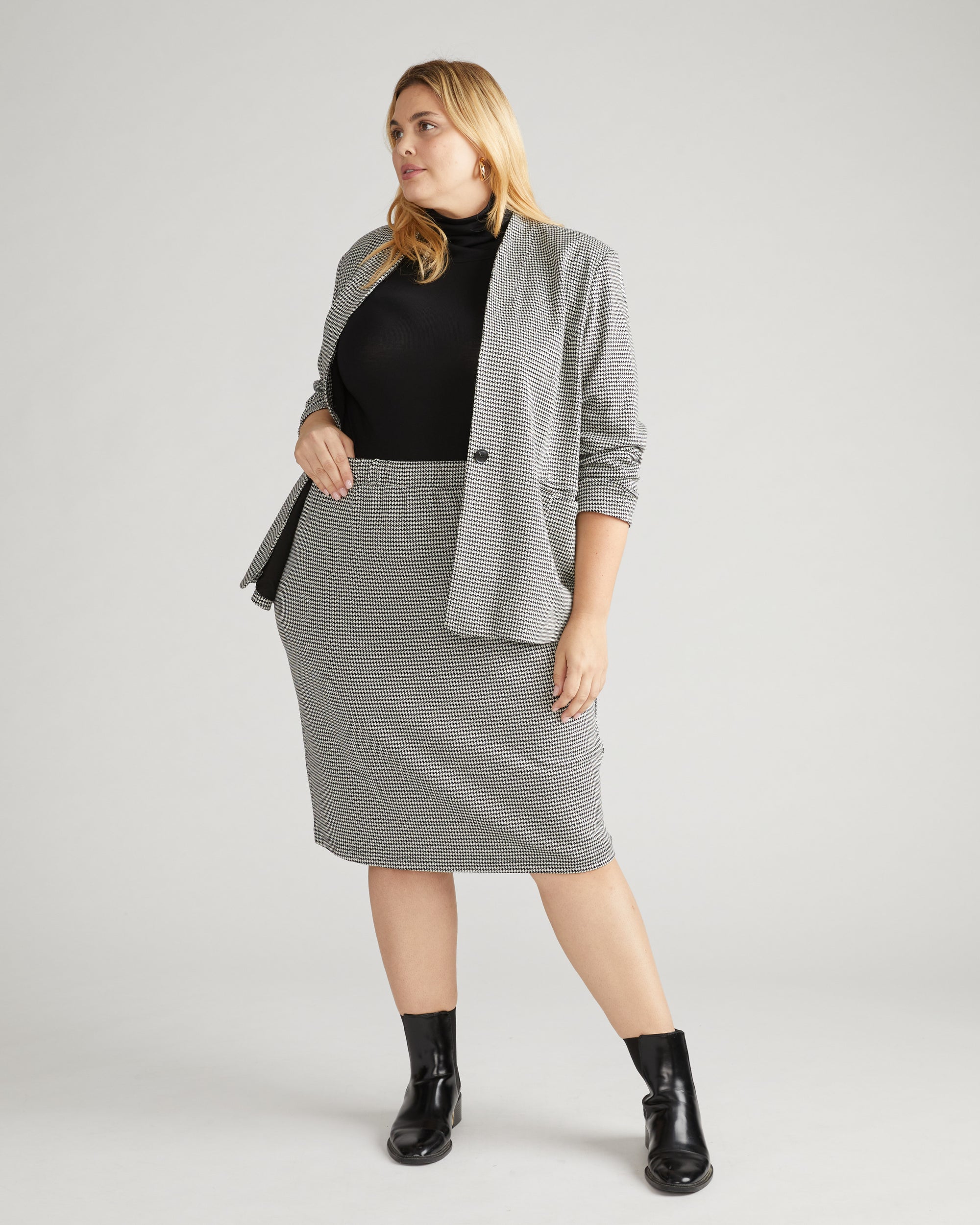 Danube Ponte Skirt - Black/White Houndstooth | Plus Size & Straight Size Women's Fashion | Universal Standard