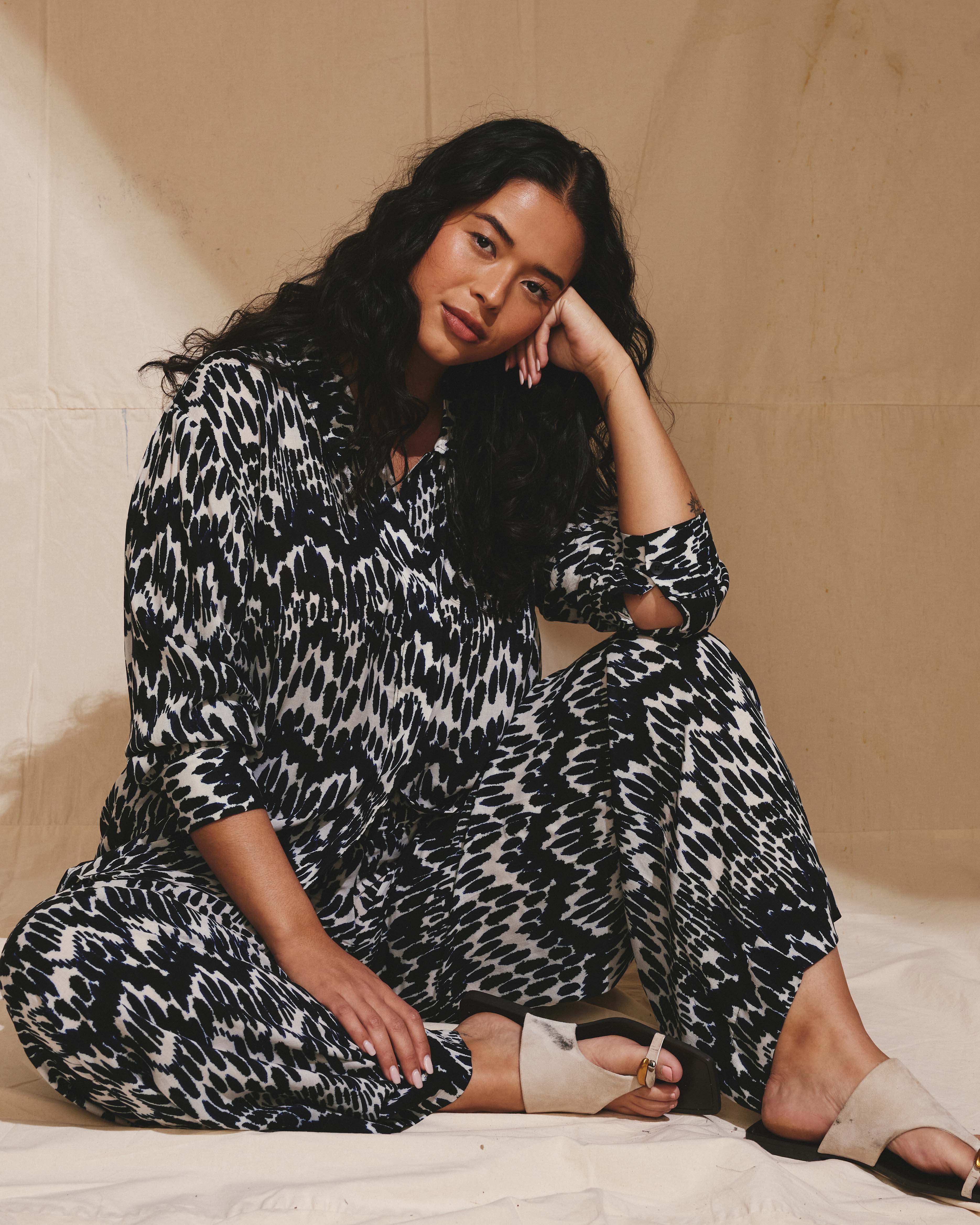 Verbena Voile Pants - Indigo Waterfall Print – Universal Standard