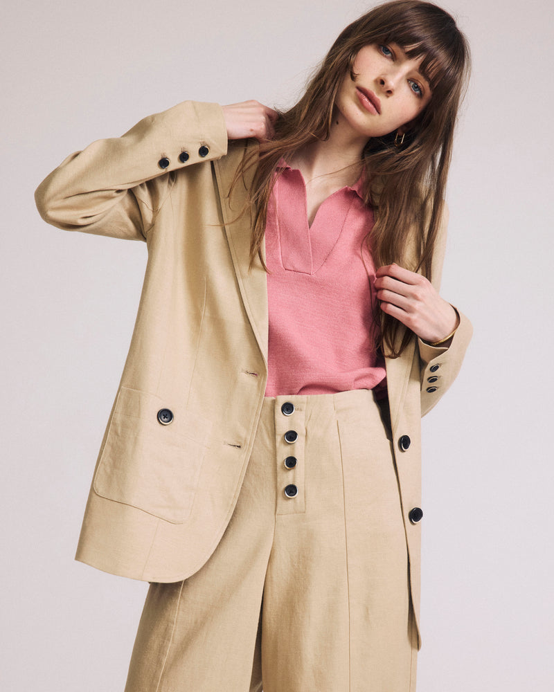 Woman wearing Coastal Linen Blazer - Danish Coffee from Universal Standard